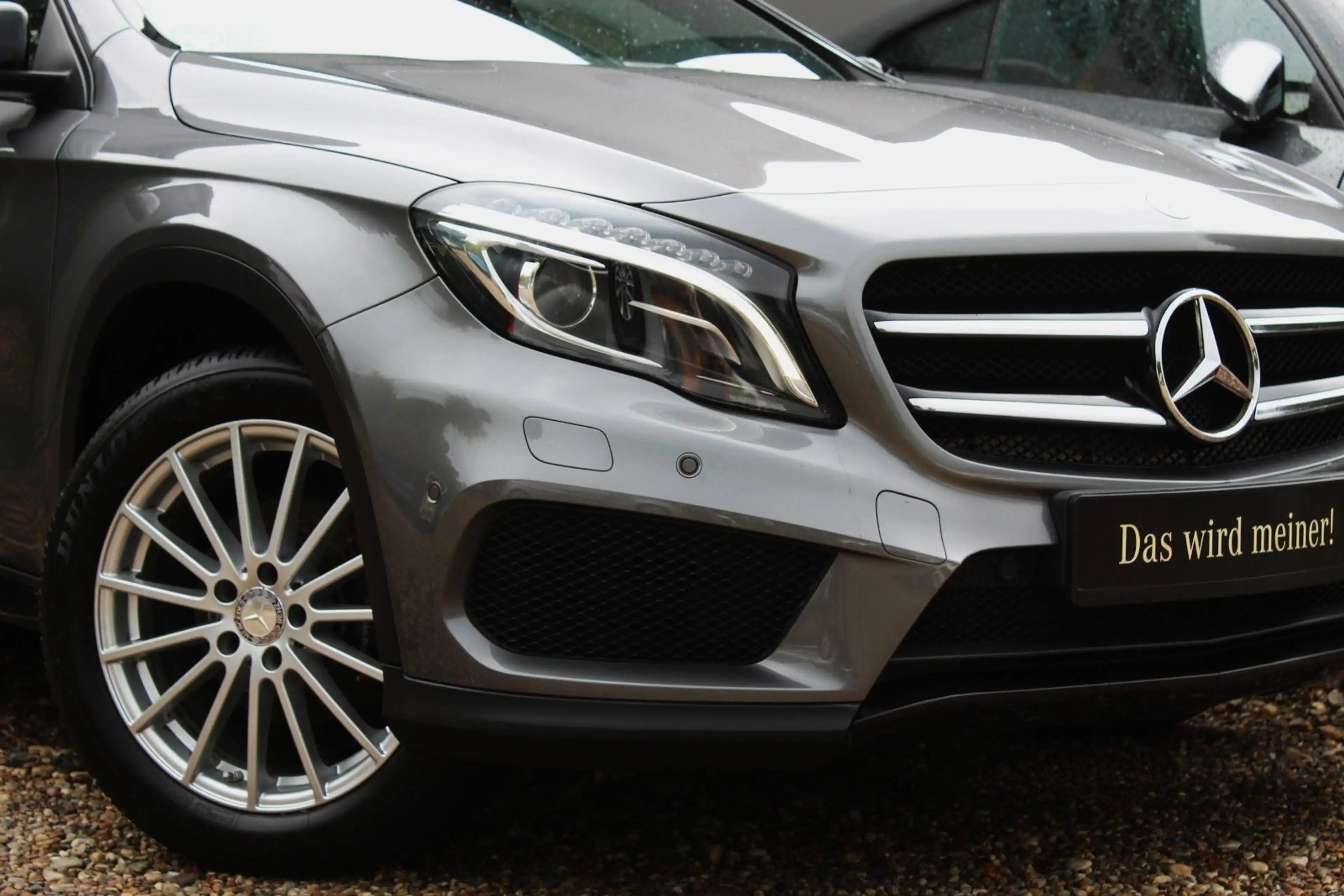 Mercedes-Benz GLA 200 AMG Line 7-G LEDER LED PDC NAVI  SPORTSI — photo 9