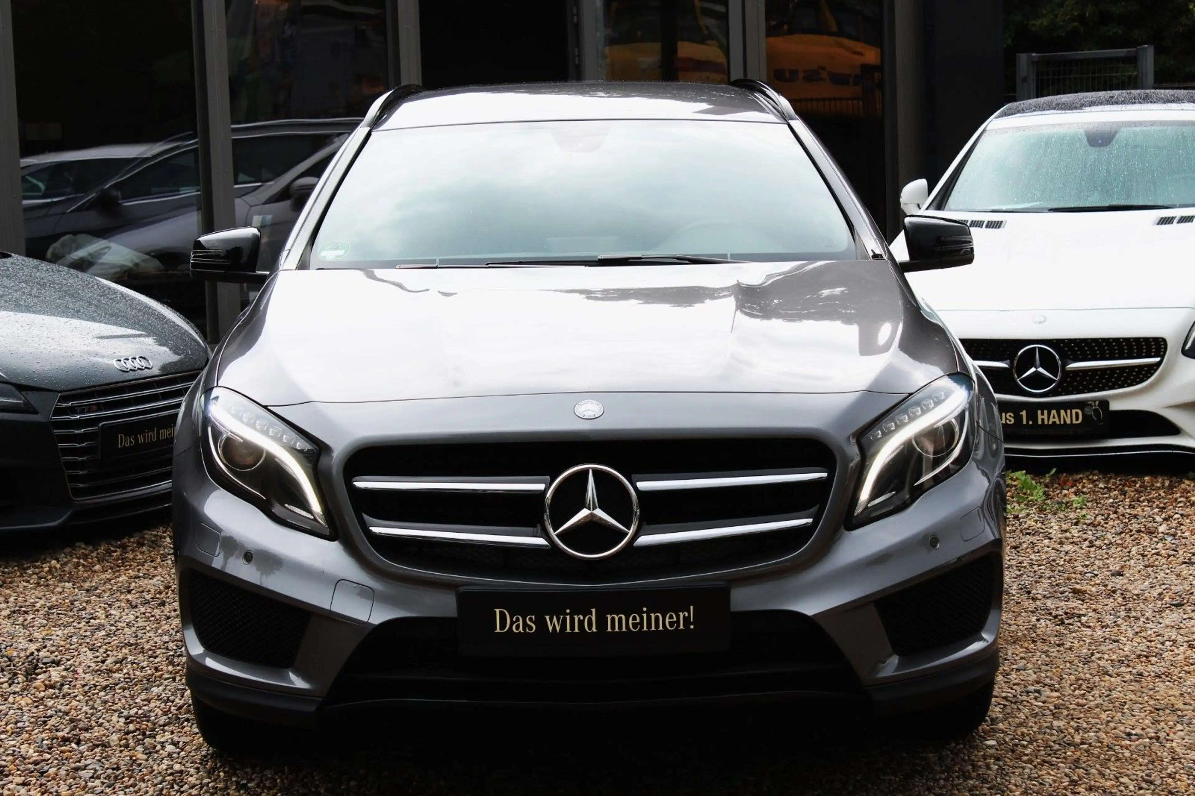 Mercedes-Benz GLA 200 AMG Line 7-G LEDER LED PDC NAVI  SPORTSI — photo 2