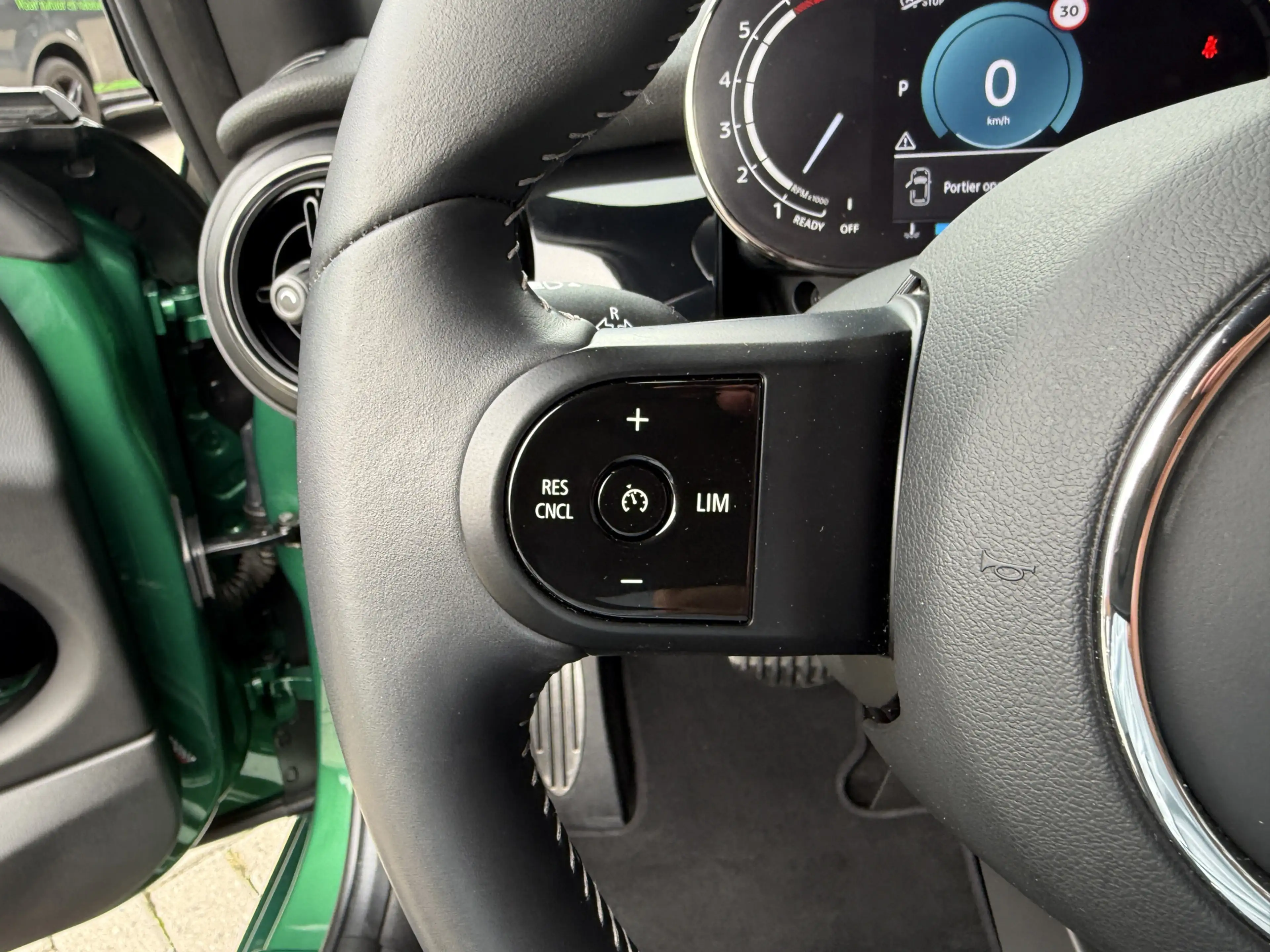MINI John Cooper Works 3-Deurs 1.5 Cooper — photo 12