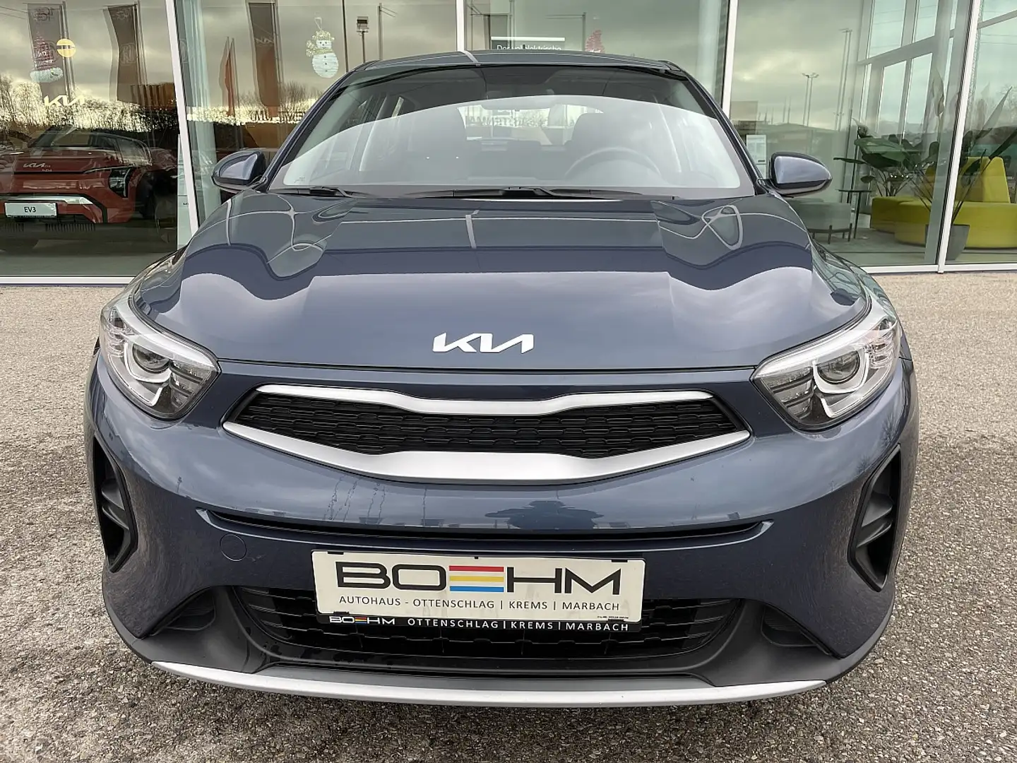Kia Stonic 1,2 DPI ISG Titan Blau - 2