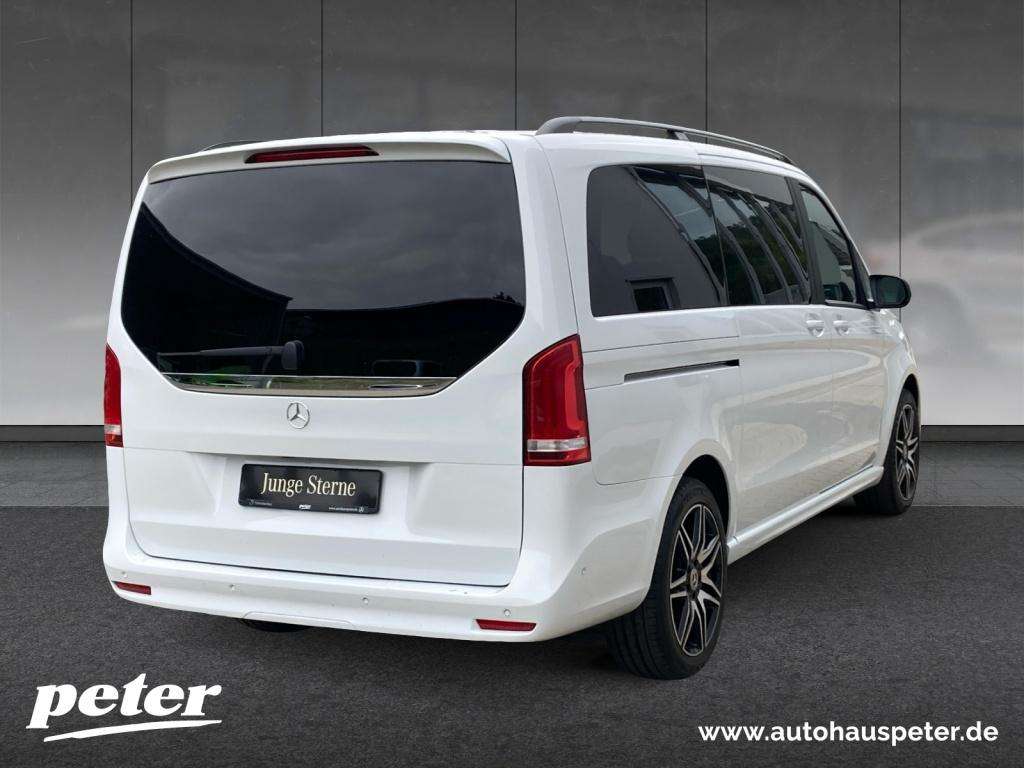Mercedes-Benz V 220