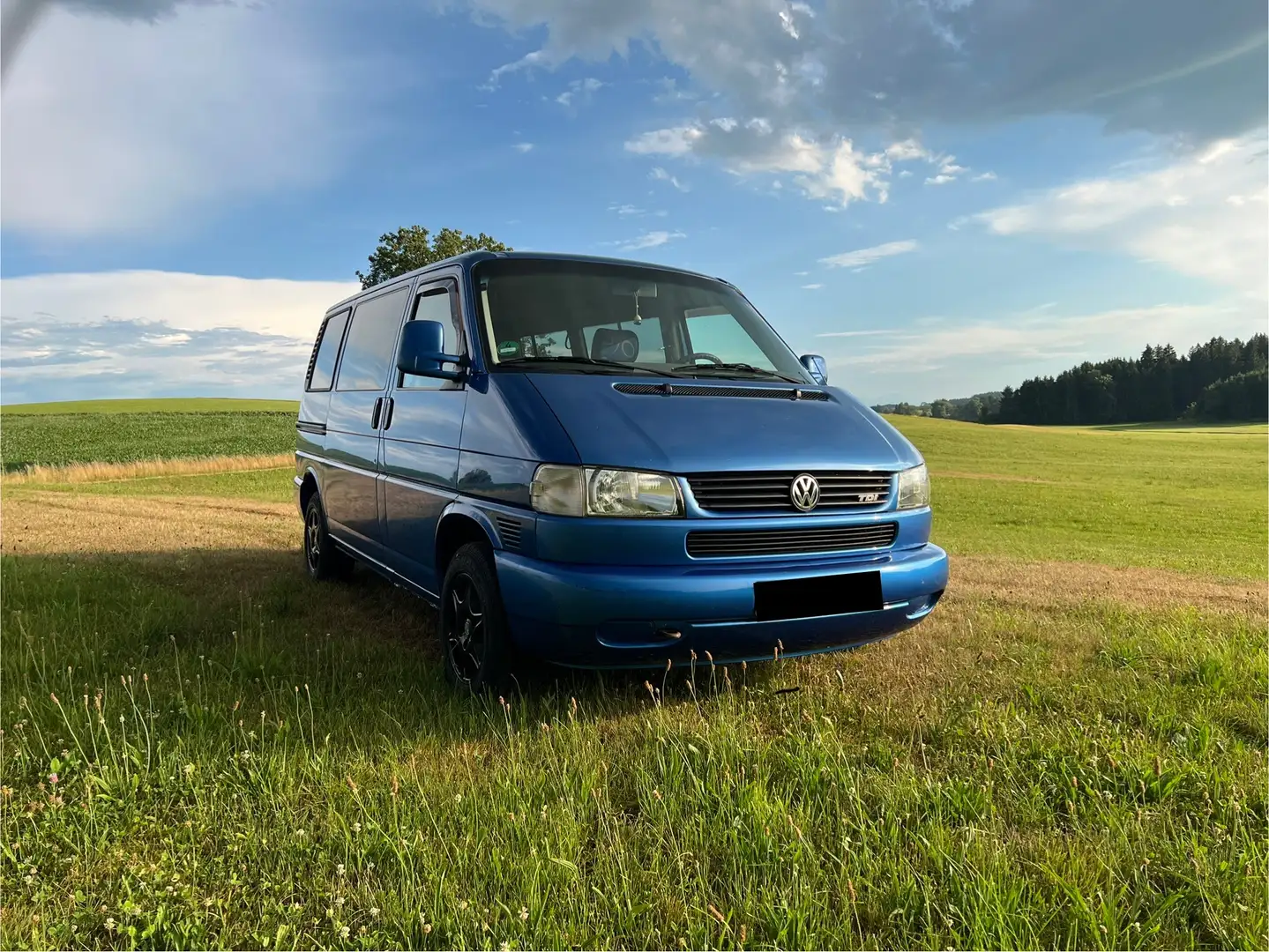 Volkswagen T4 Multivan mit Wohnmobil Zulassung Blue - 1