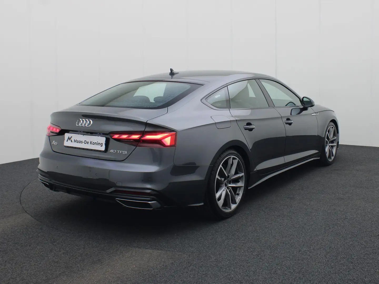 Audi A5 Sportback 40 TFSI/204PK S Line · Leder · Camera · Grijs - 2
