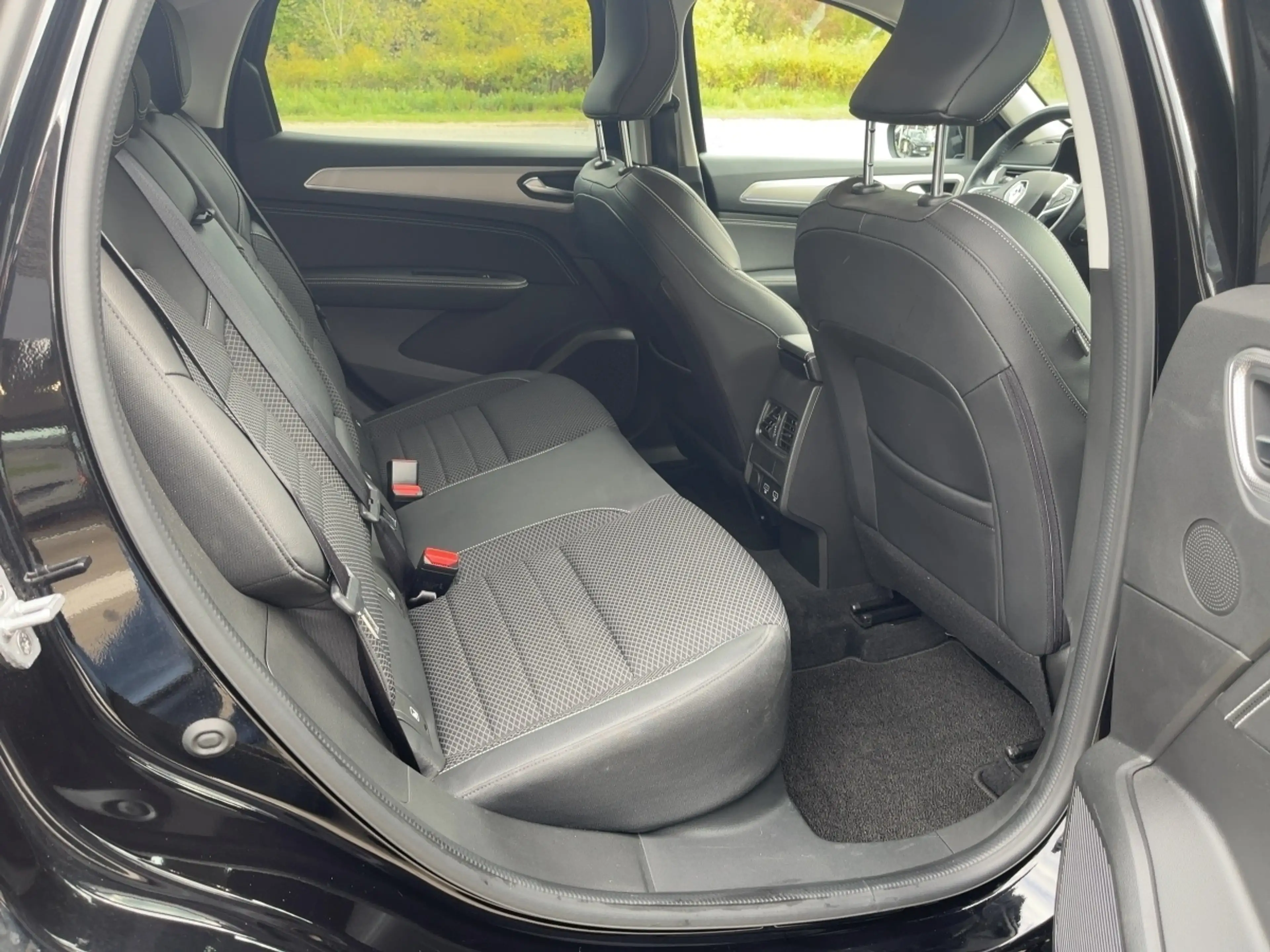 Renault Arkana Techno Mild-Hybrid 1.3 TCe 140 — photo 12