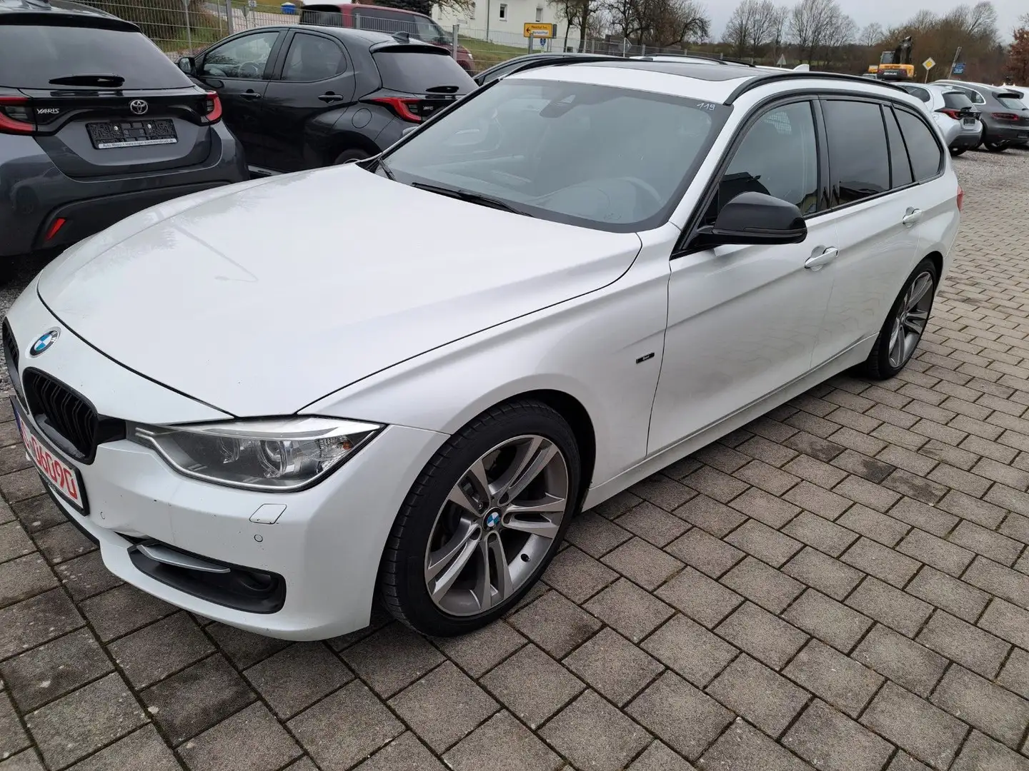 BMW 330 3 Touring 330d Sport "Navi-Leder-AHK-Panorama" Blanc - 1