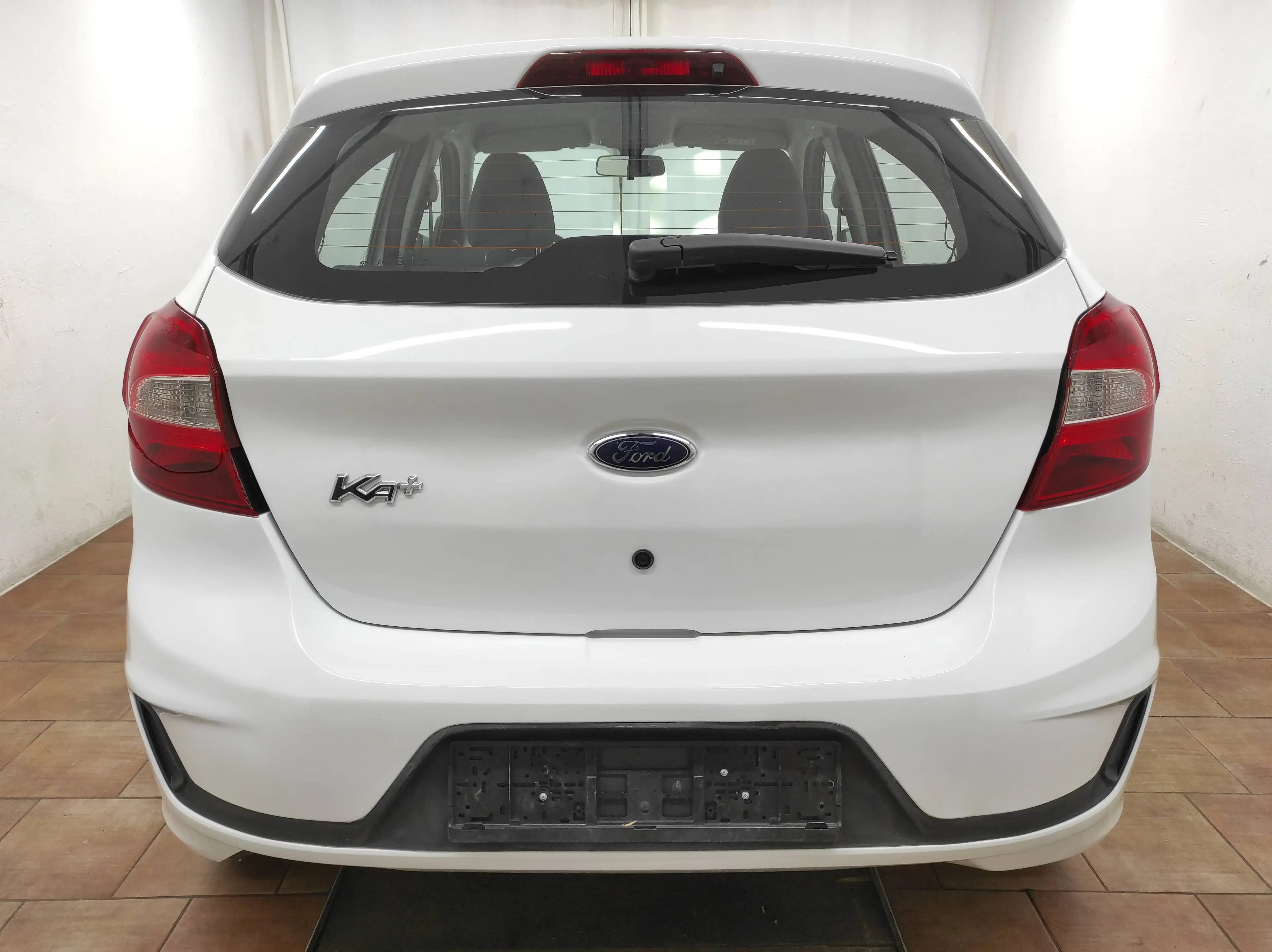 Ford Ka/Ka+ 1.2 EURO-6 KLIMA 1-HAND SERVO USB ALLWETTER ABS — photo 8