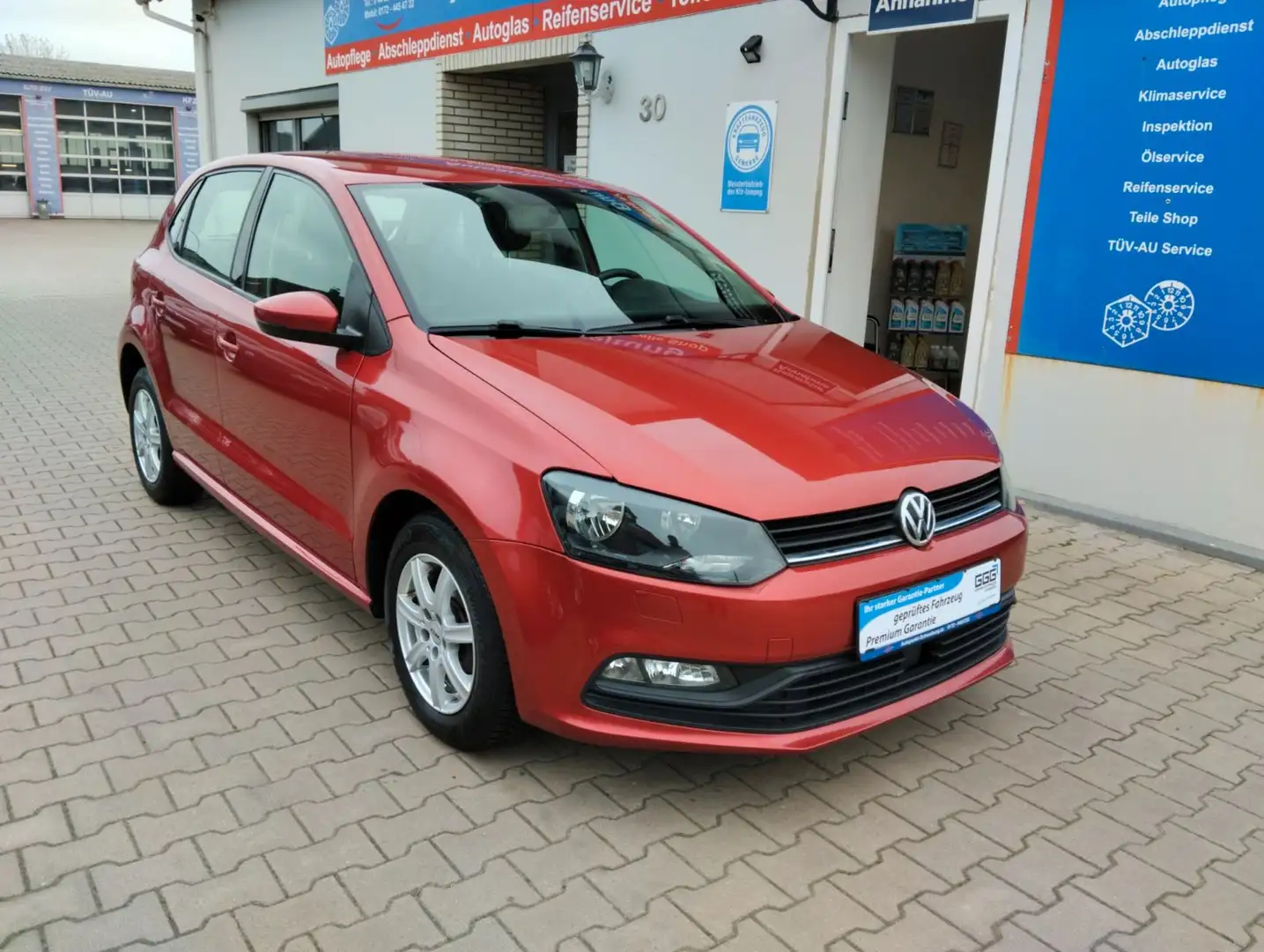 Volkswagen Polo V Trendline BMT/Start-Stopp TÜV-AU 04-2027 Rot - 1