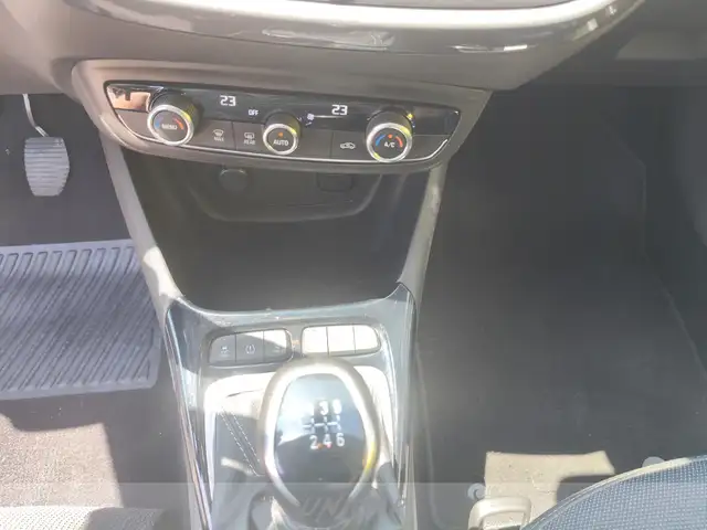 Opel Crossland view 15