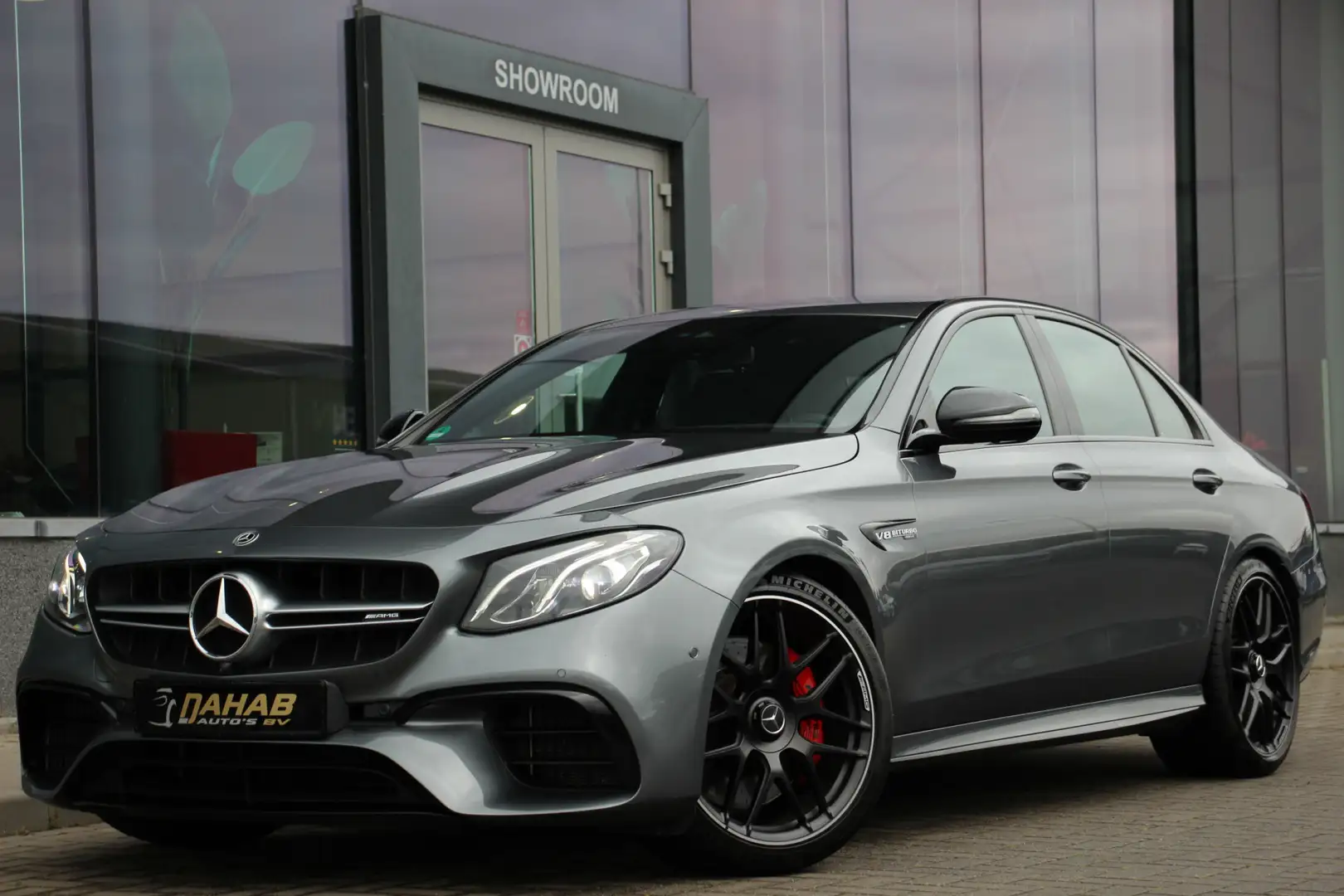 Mercedes-Benz E 63 AMG S 4MATIC+ Premium Plus 612PK | Burmester Grau - 1