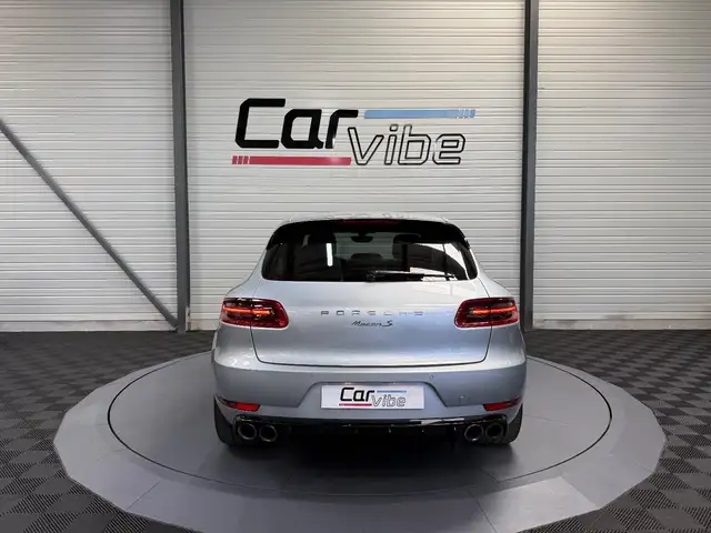 Porsche Macan view 5