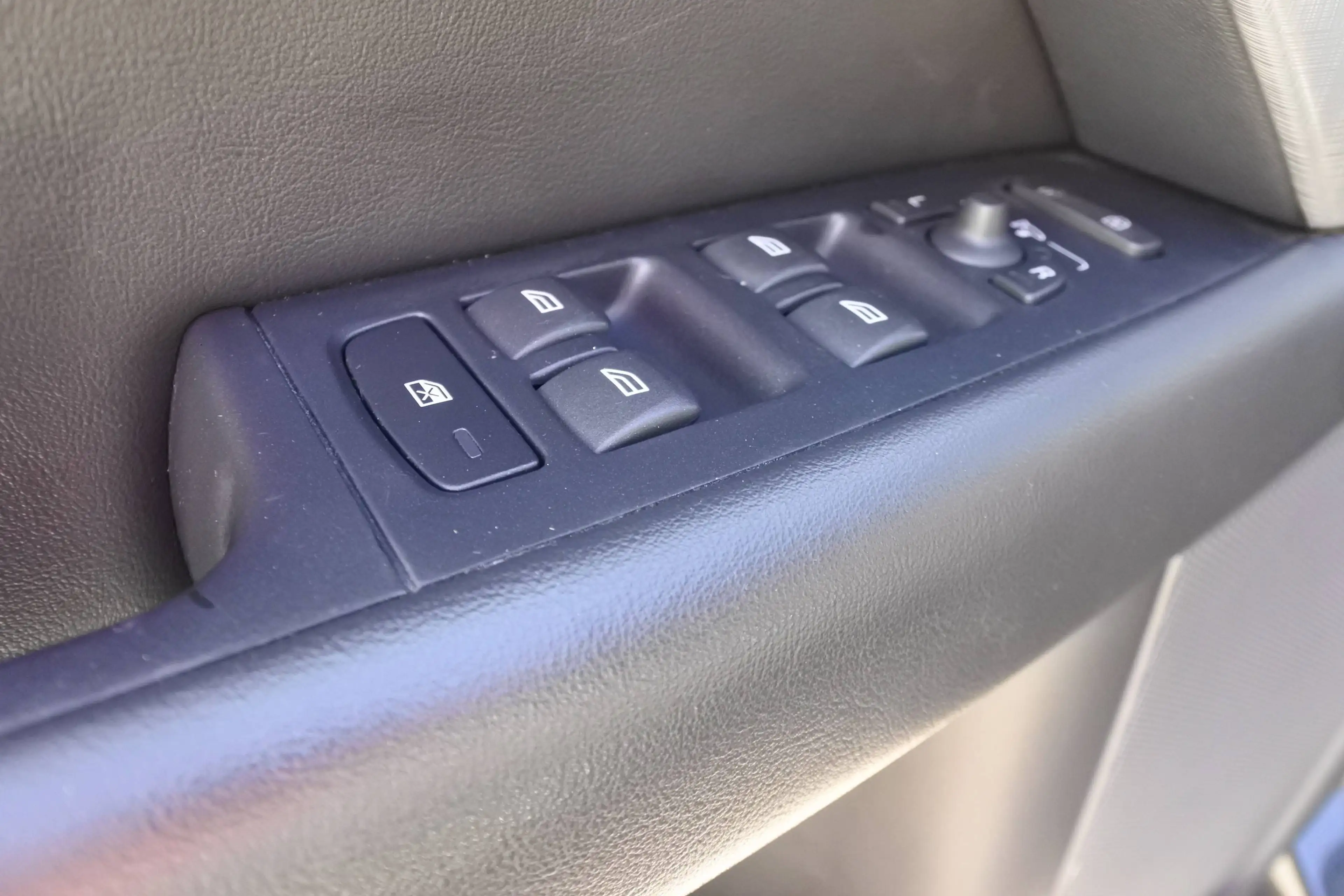 Volvo V70 V70 Momentum Geartronic Aut./5 ZYLINDER — photo 13