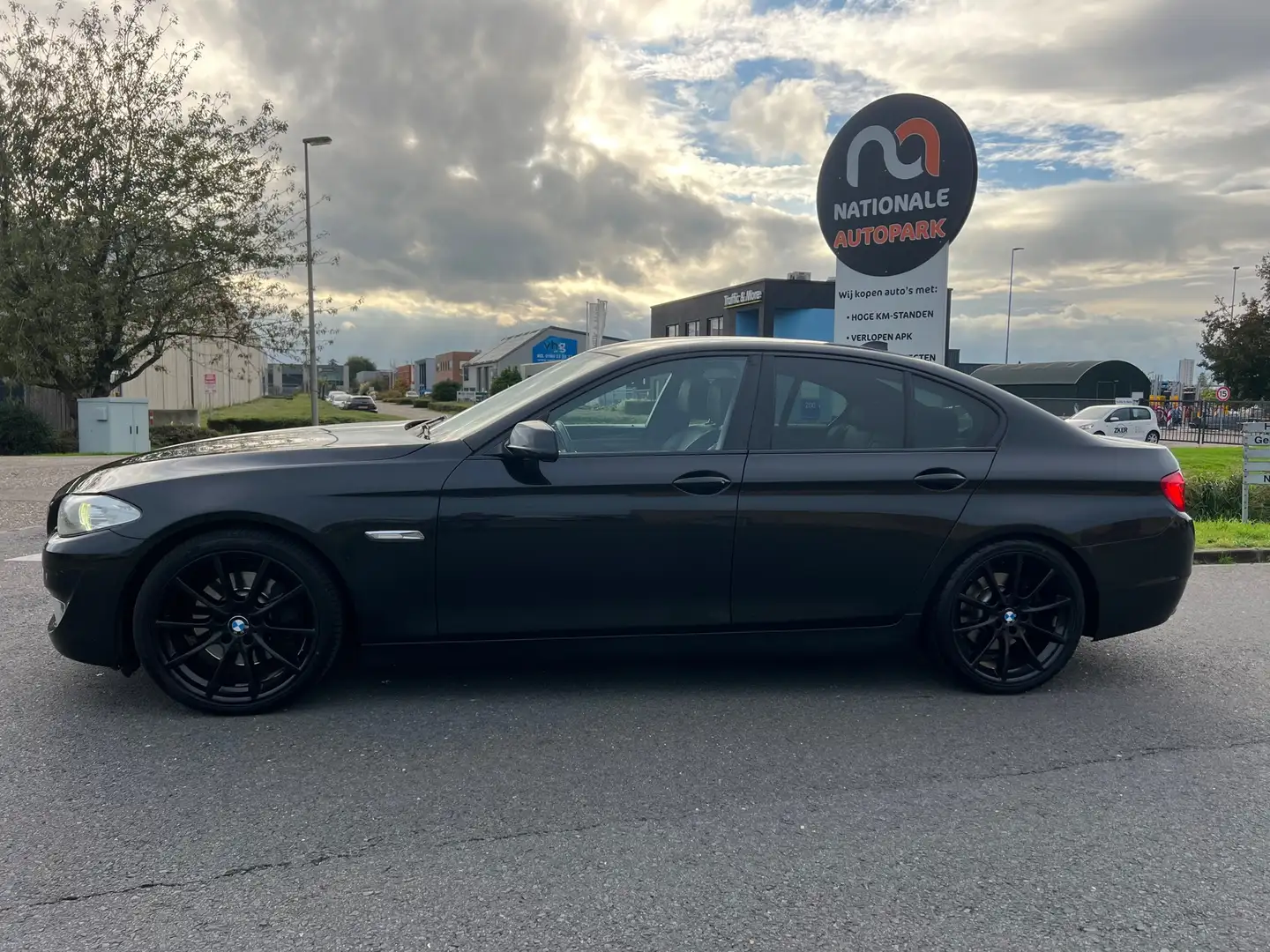 BMW 530 5-serie 2010 * 530d High Executive * AUTOMAAT * AN Zwart - 2