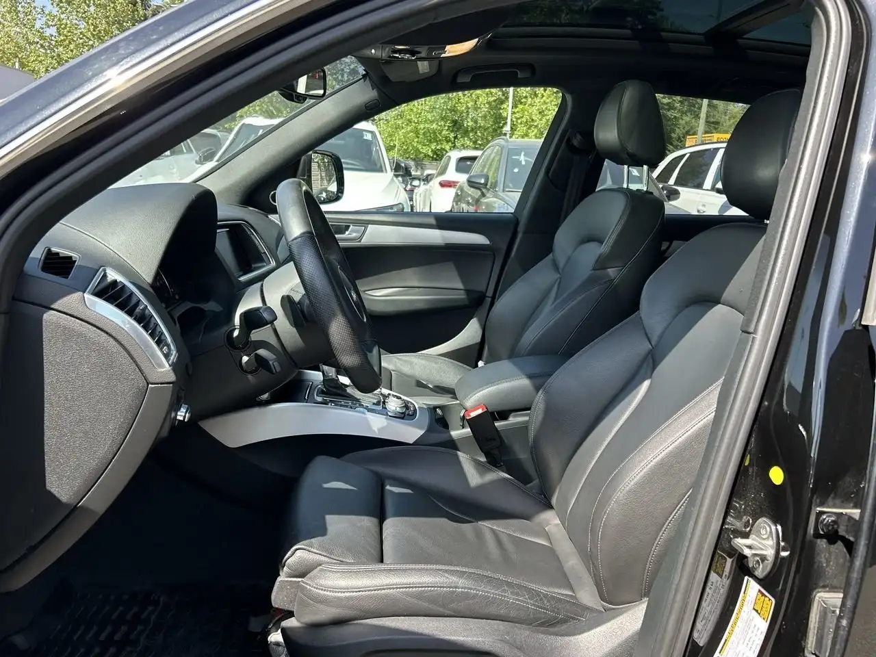 Audi Q5 снимка Audi Q5