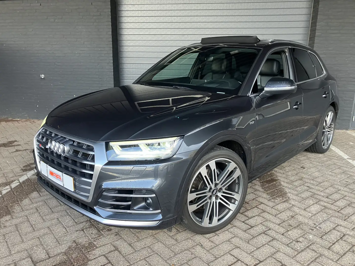Audi SQ5 3.0 TFSI SQ5 QUATTRO-PANO-MATRIX-VOLL Grijs - 2