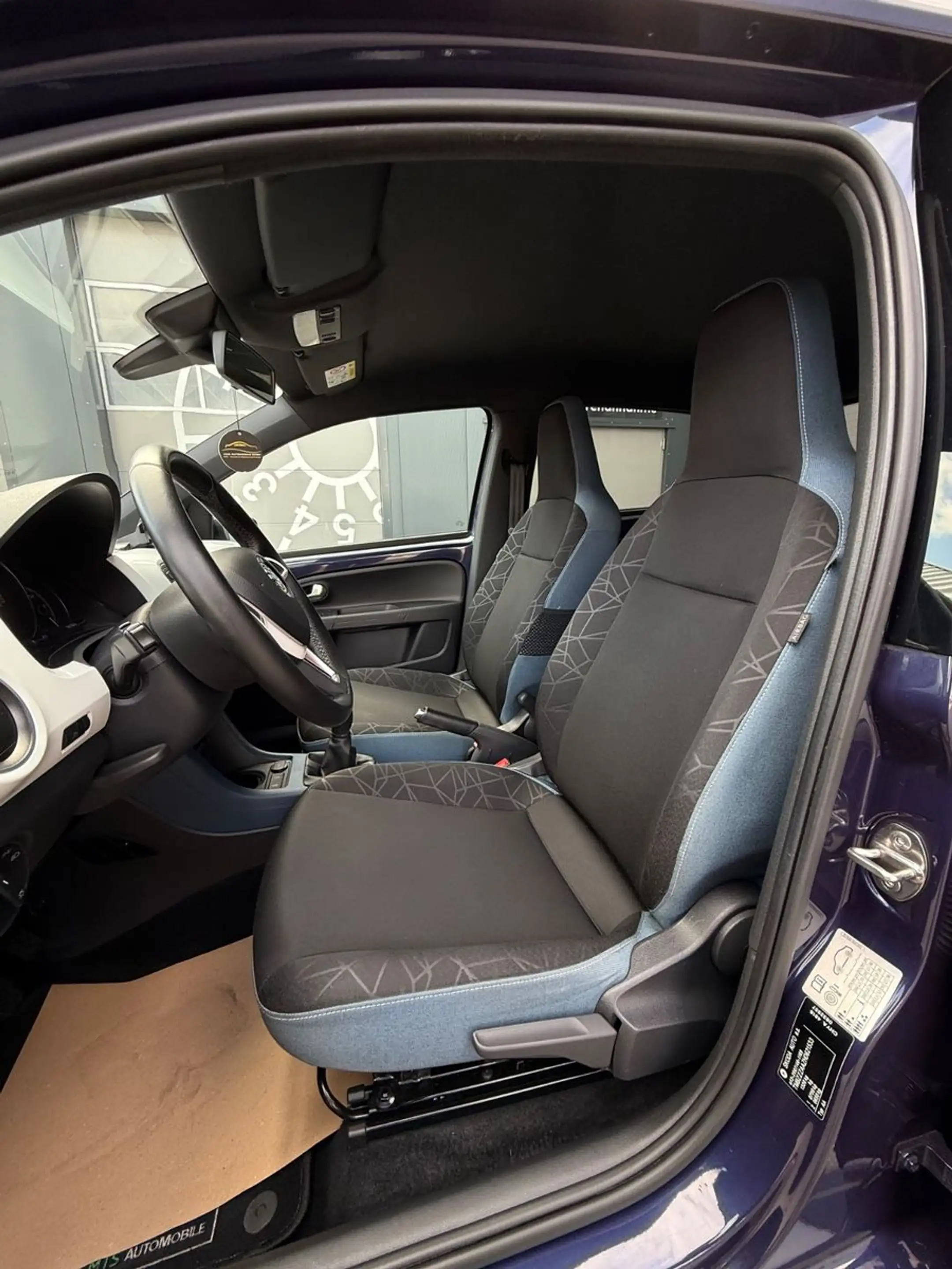 Skoda Citigo Fun*KLIMA*SITZHEIZUNG*DAB*PDC*TEMPOMAT* — photo 14