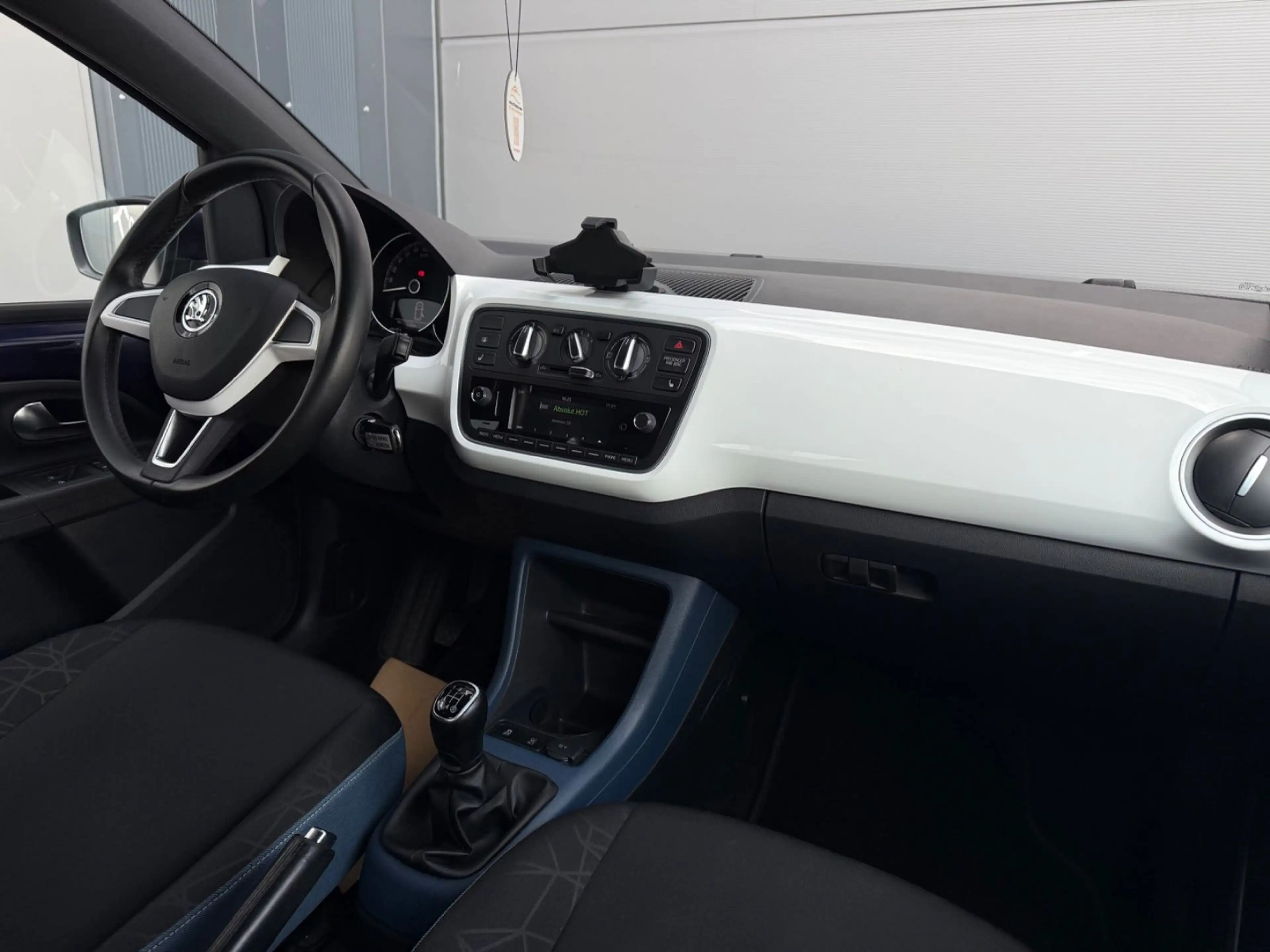 Skoda Citigo Fun*KLIMA*SITZHEIZUNG*DAB*PDC*TEMPOMAT* — photo 15