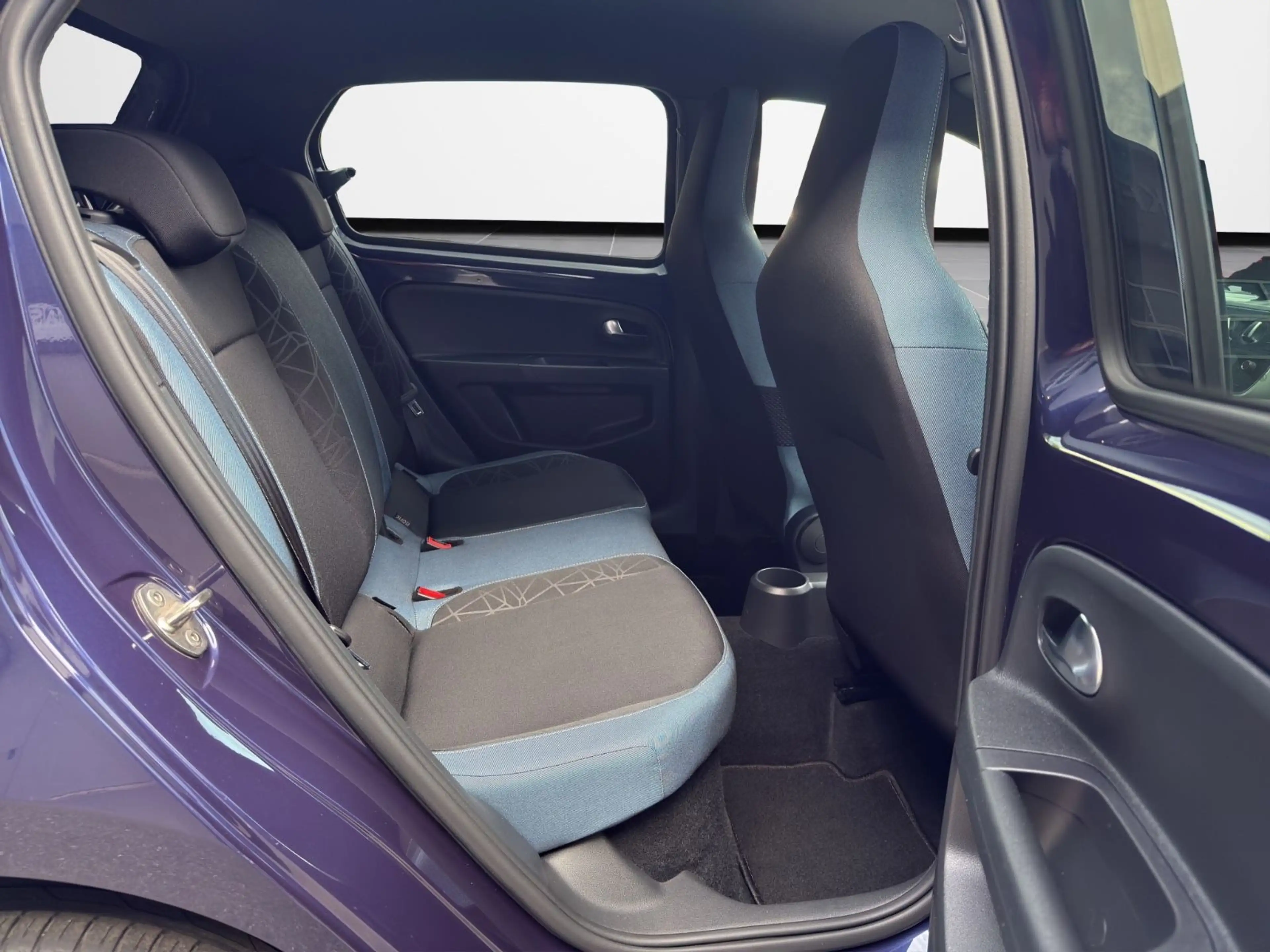 Skoda Citigo Fun*KLIMA*SITZHEIZUNG*DAB*PDC*TEMPOMAT* — photo 11