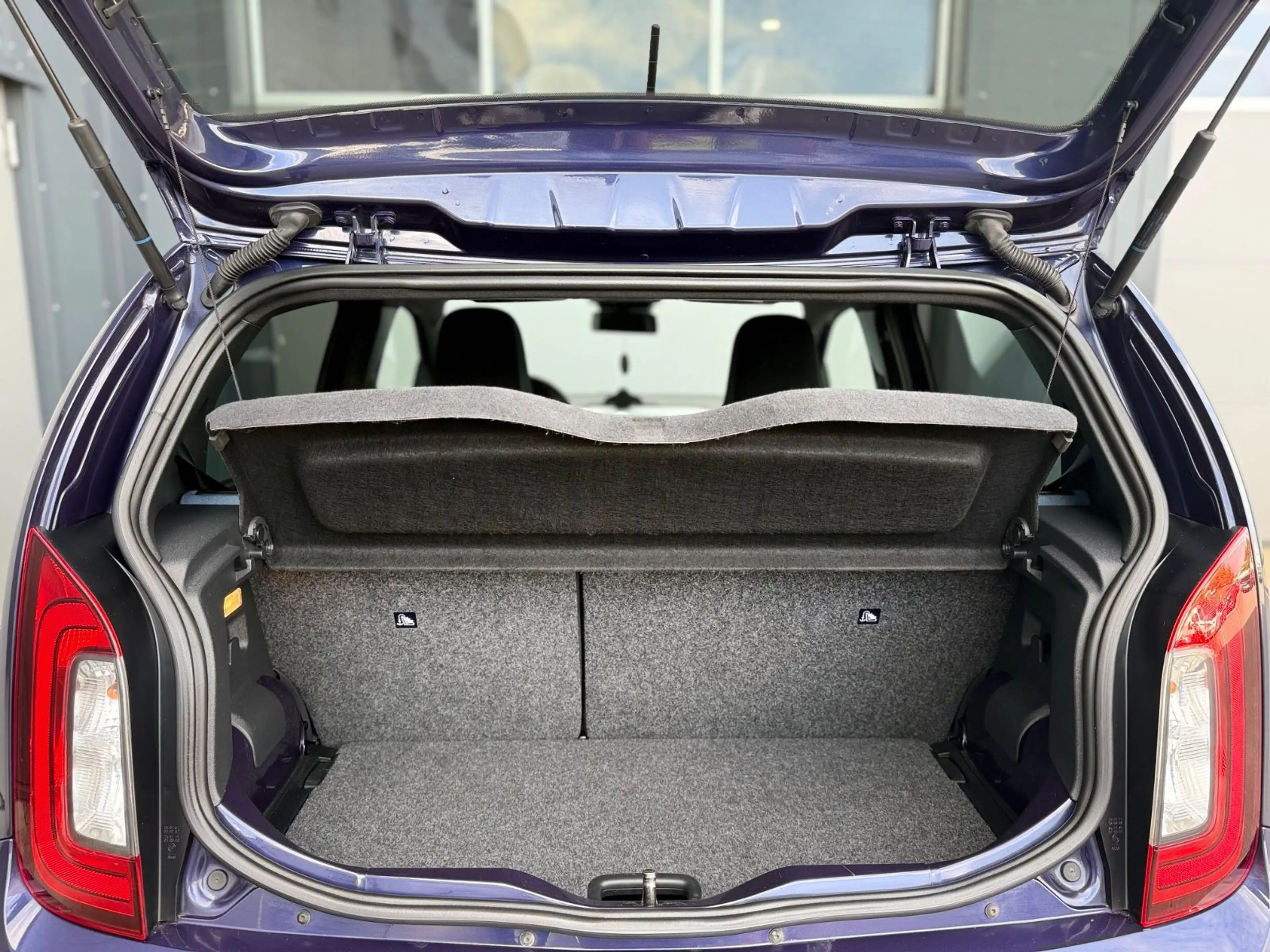 Skoda Citigo Fun*KLIMA*SITZHEIZUNG*DAB*PDC*TEMPOMAT* — photo 13