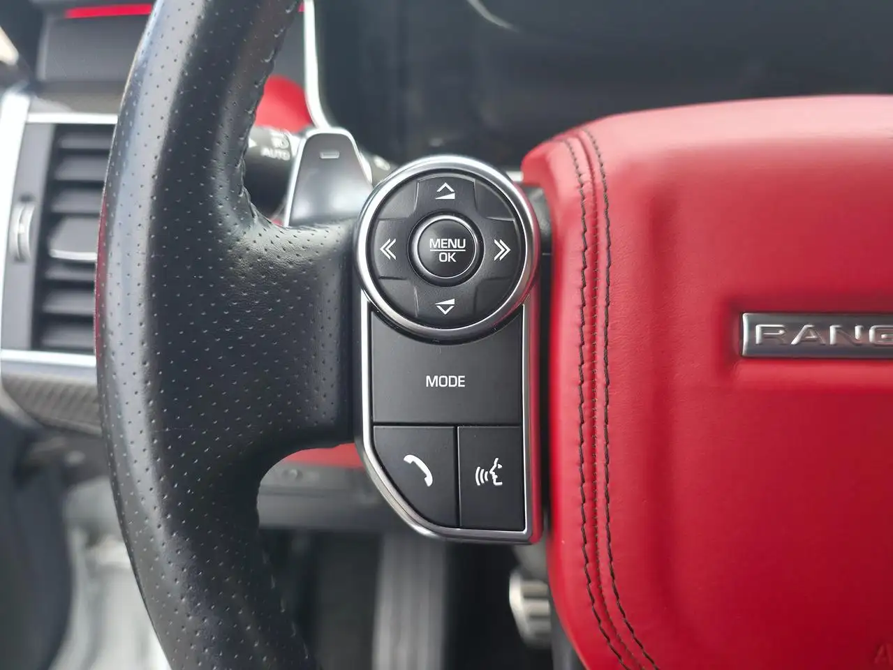 Land Rover Range Rover Sport photo Land Rover Range Rover Sport