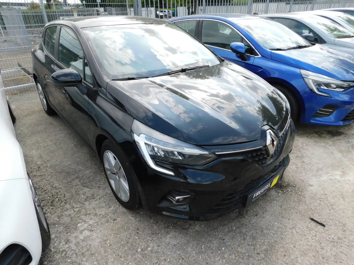 Renault Clio V  Zen TCe 90 Schwarz - 1