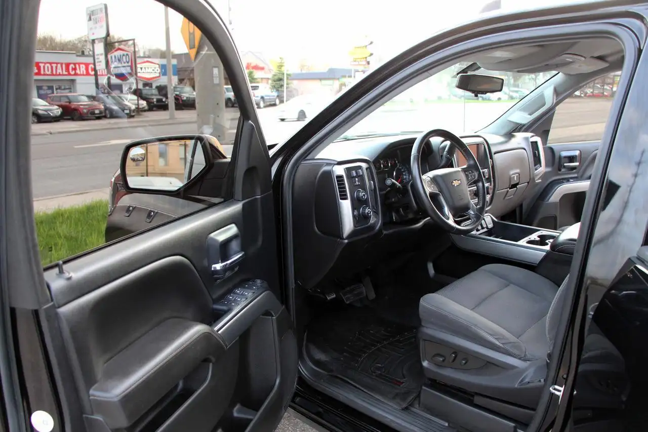 Chevrolet Silverado 1500 photo Chevrolet Silverado 1500