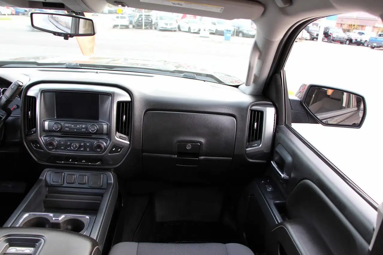 Chevrolet Silverado 1500 photo Chevrolet Silverado 1500