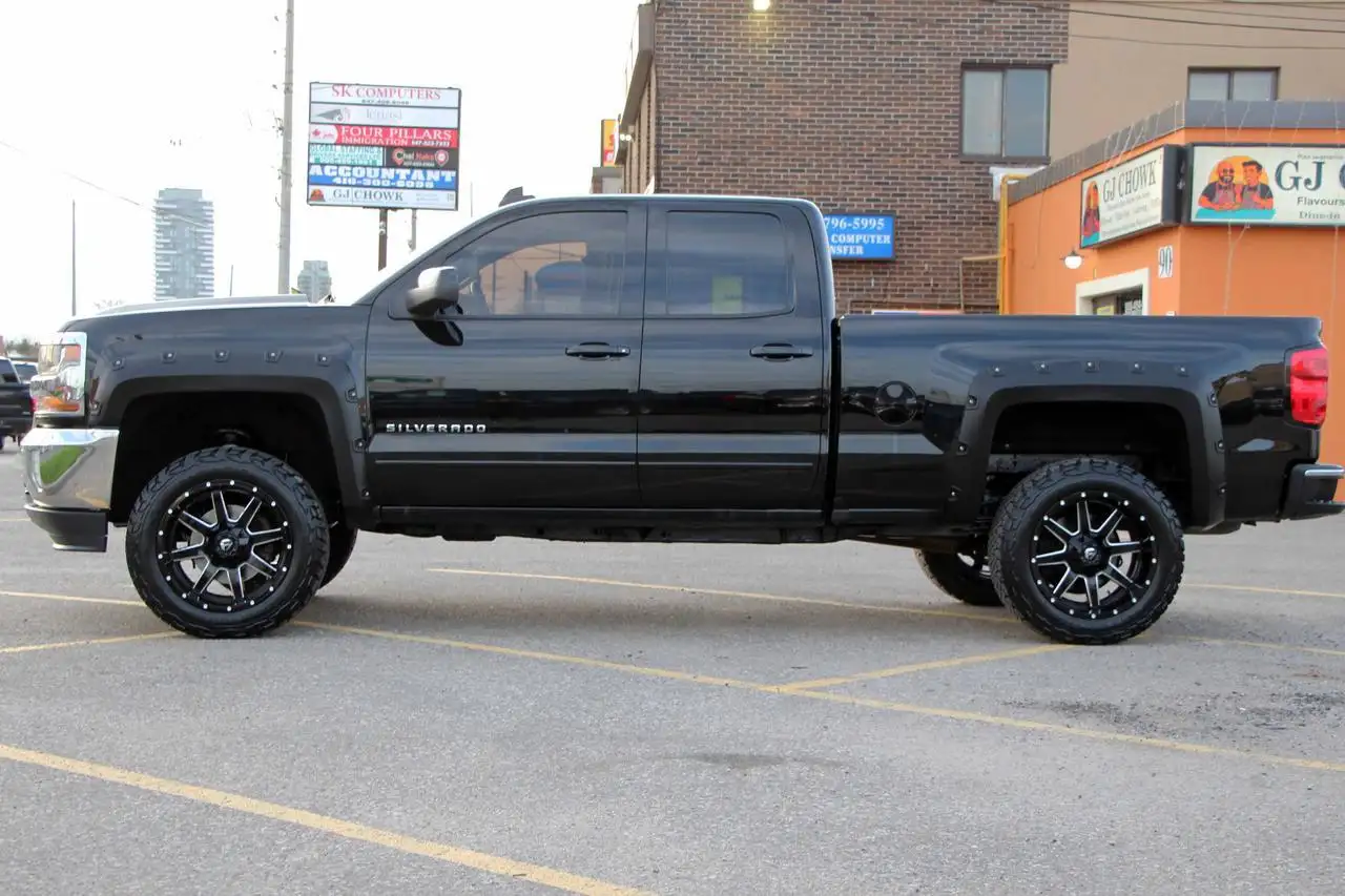 Chevrolet Silverado 1500 photo Chevrolet Silverado 1500
