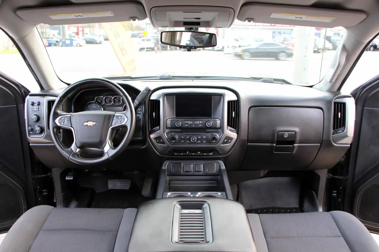 Chevrolet Silverado 1500 photo Chevrolet Silverado 1500