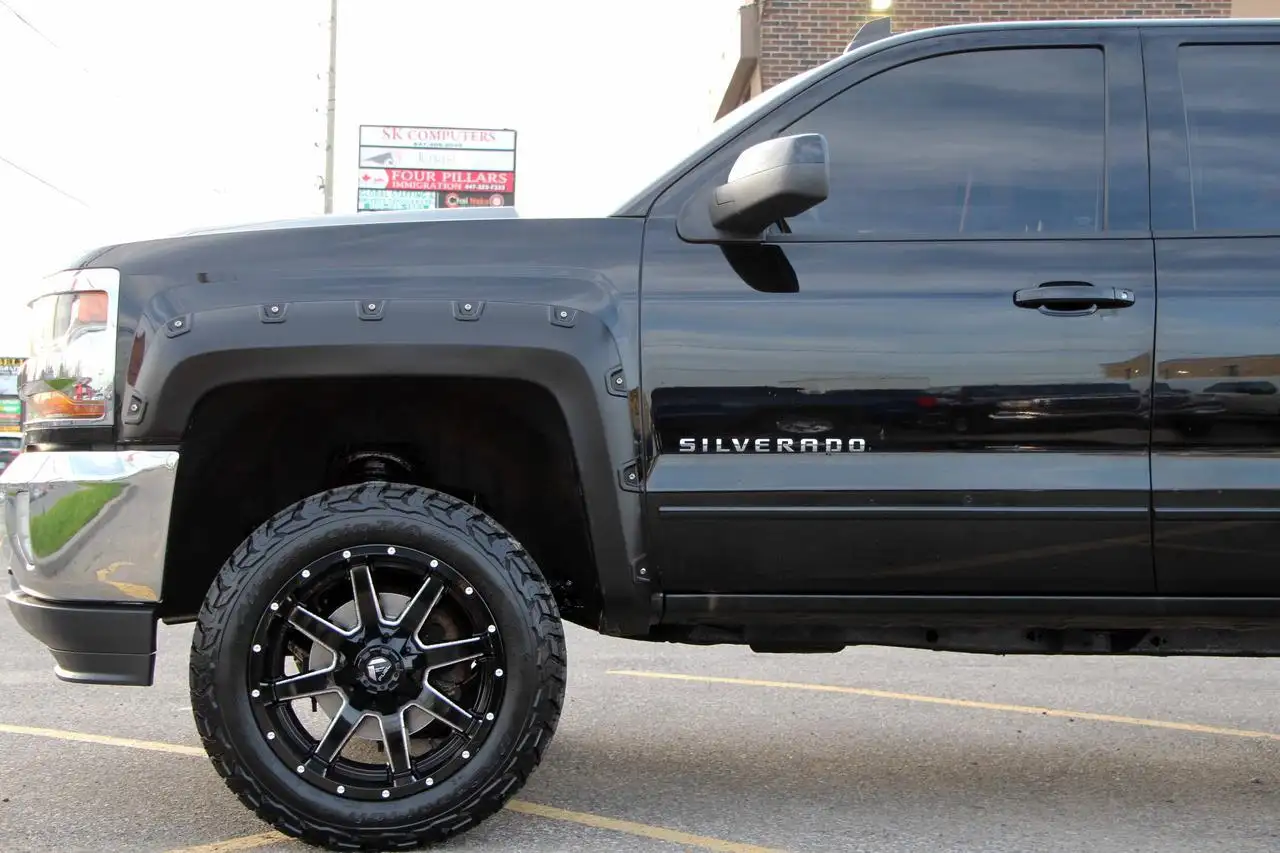 Chevrolet Silverado 1500 photo Chevrolet Silverado 1500