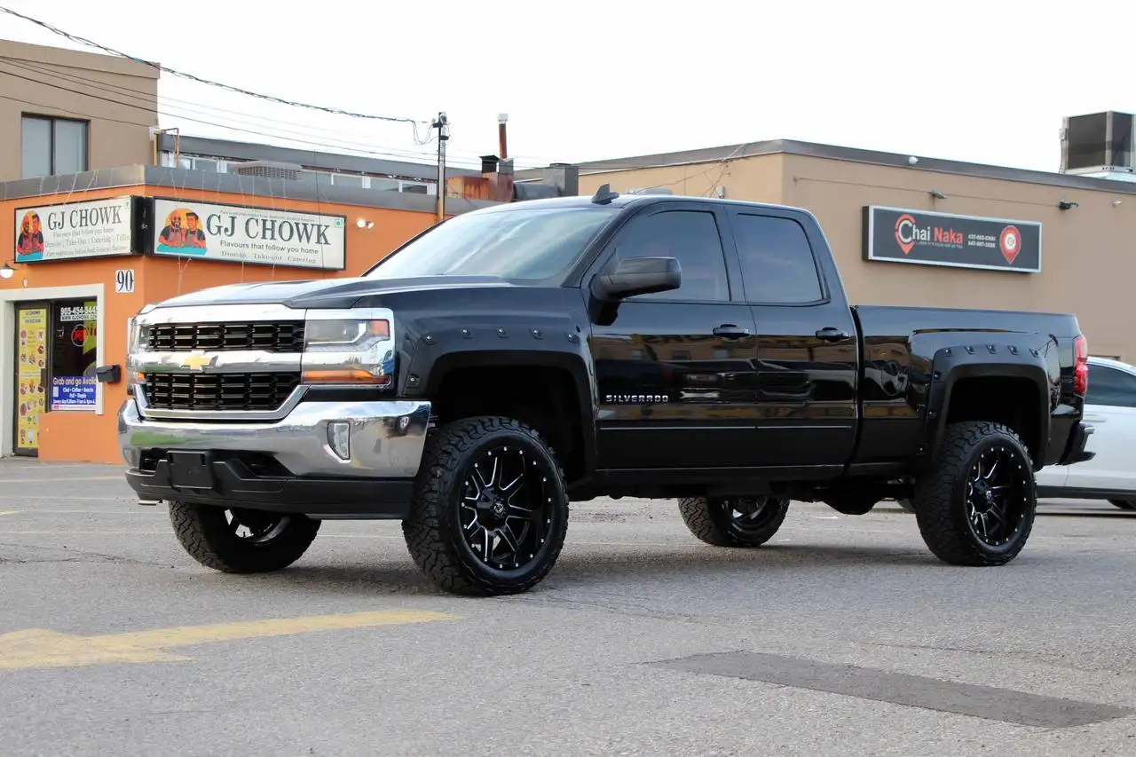 Chevrolet Silverado 1500 photo Chevrolet Silverado 1500