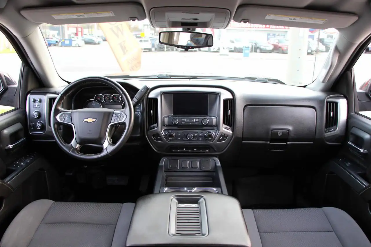 Chevrolet Silverado 1500 photo Chevrolet Silverado 1500