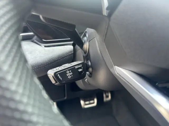 Audi A6 view 15
