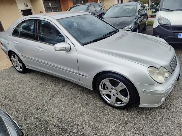 Mercedes-Benz C 270 Classe C - W203 2004 Berlina cdi Avantgarde