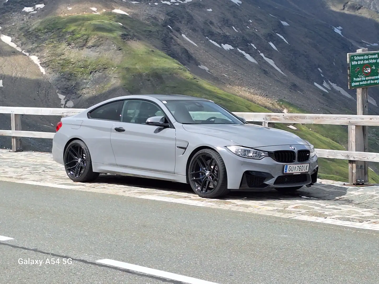 BMW M4 M4 Coupe Grau - 2