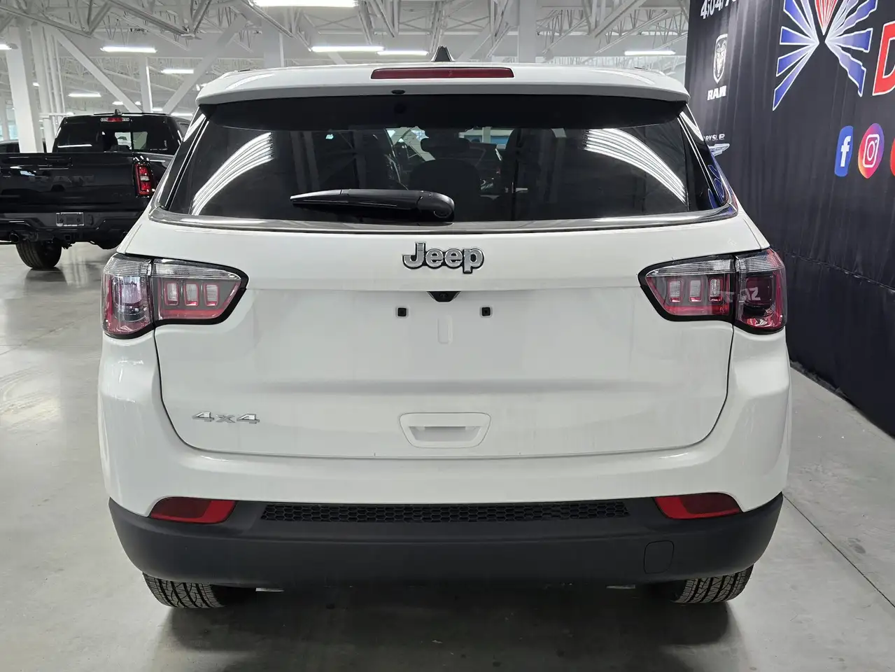 Jeep Compass снимка Jeep Compass