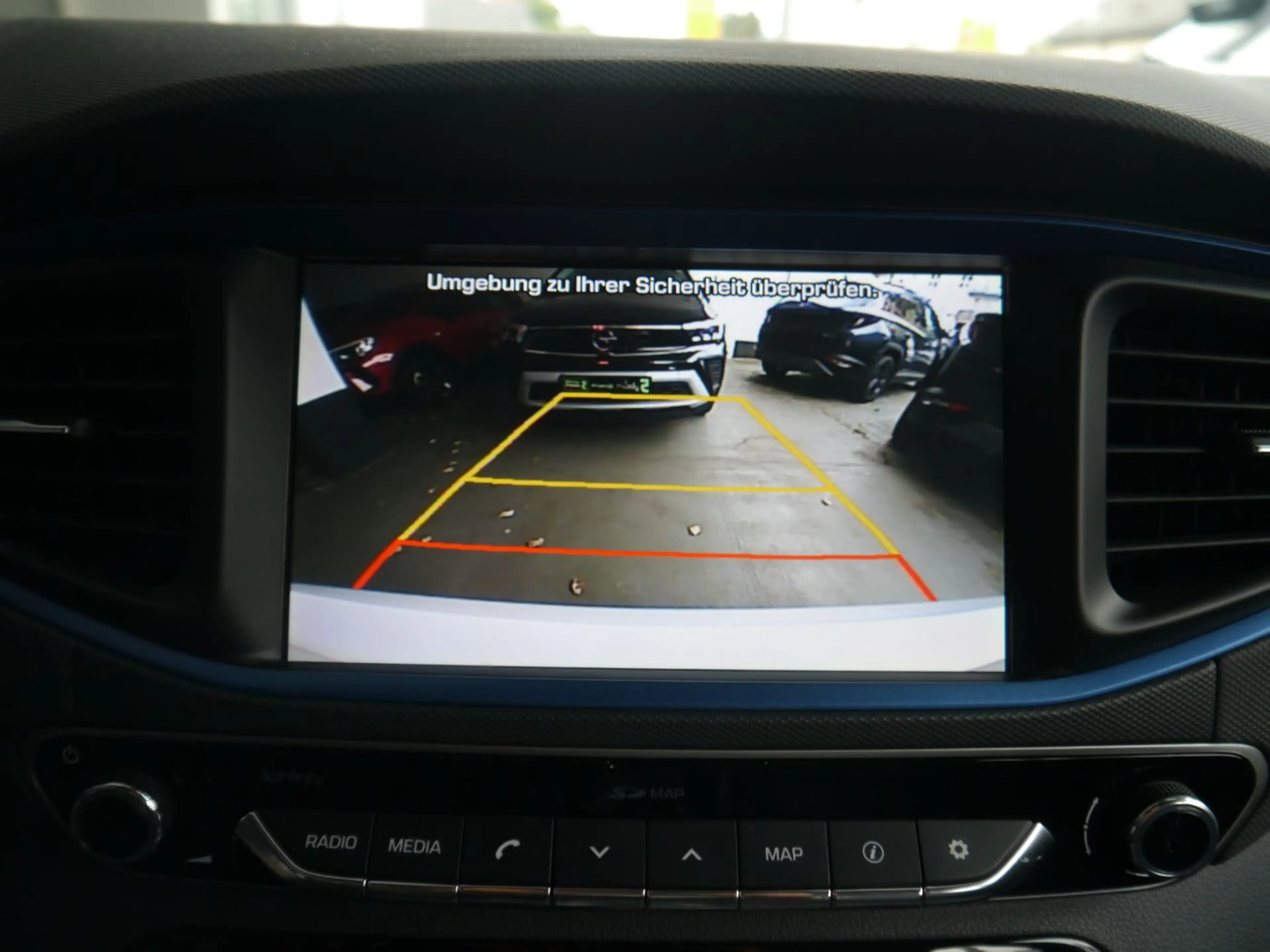 Hyundai IONIQ 1.6 GDI Premium Inkl. Big Deal Paket — photo 4