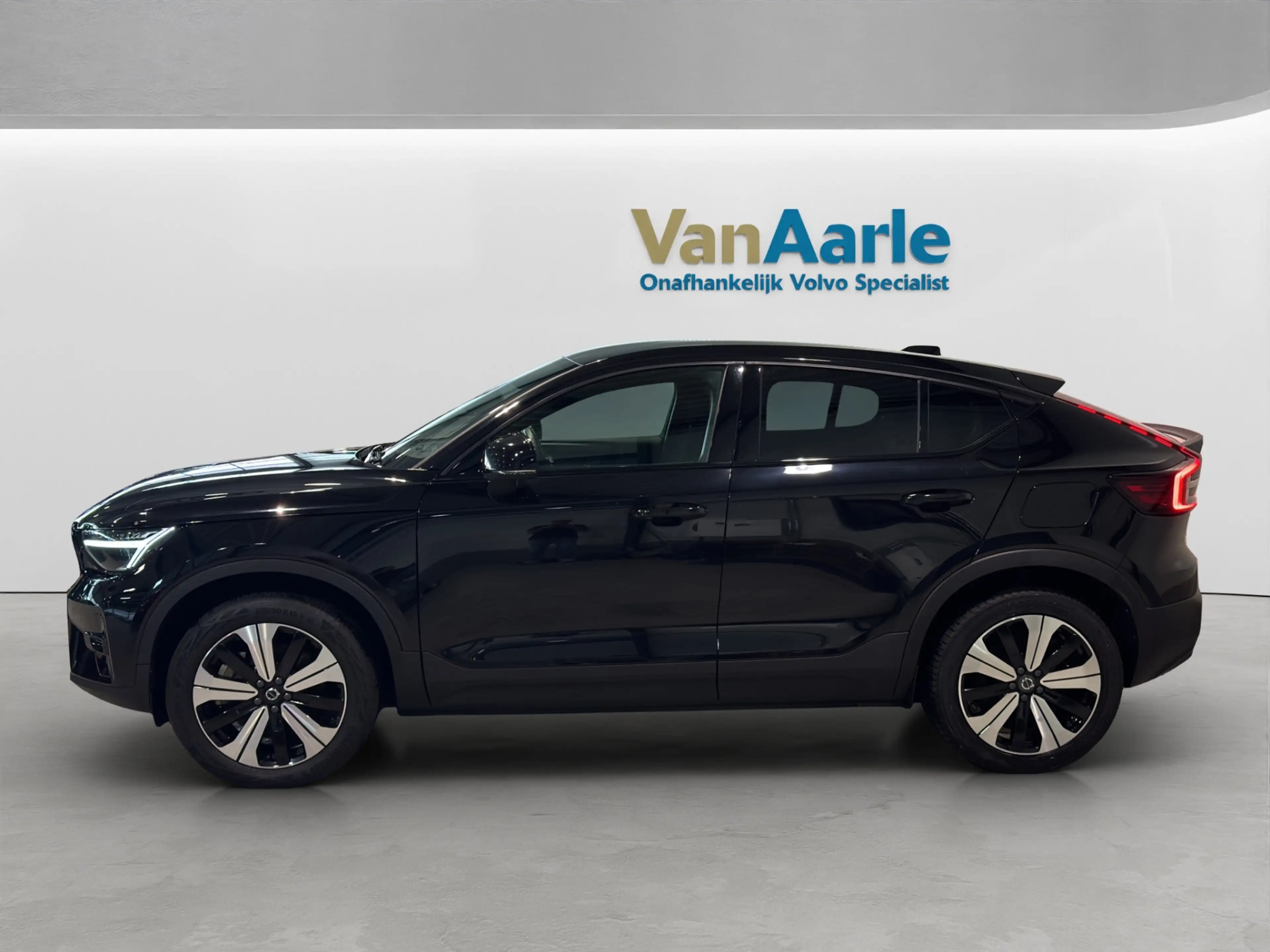 Volvo C40 Recharge Twin Plus SOH 95% ACC Panoramadak Stoelve — photo 8