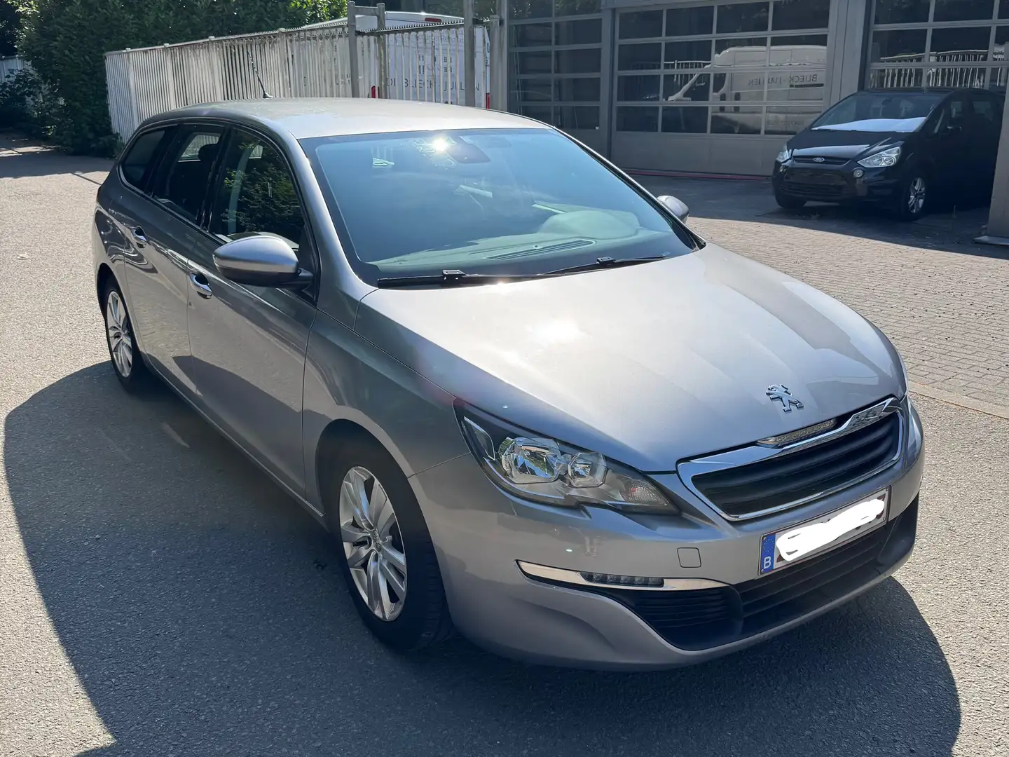 Peugeot 308 308 SW Active 1.6BlueHDi STT 116pk Grijs - 2