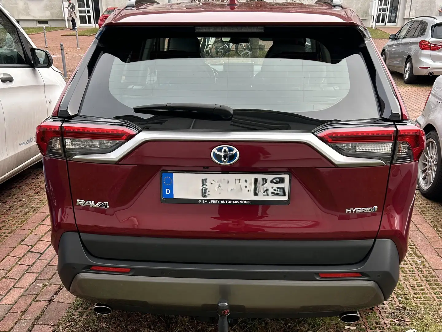 Toyota RAV 4 RAV 4 2.5 4x2 Hybrid Comfort Красный - 1