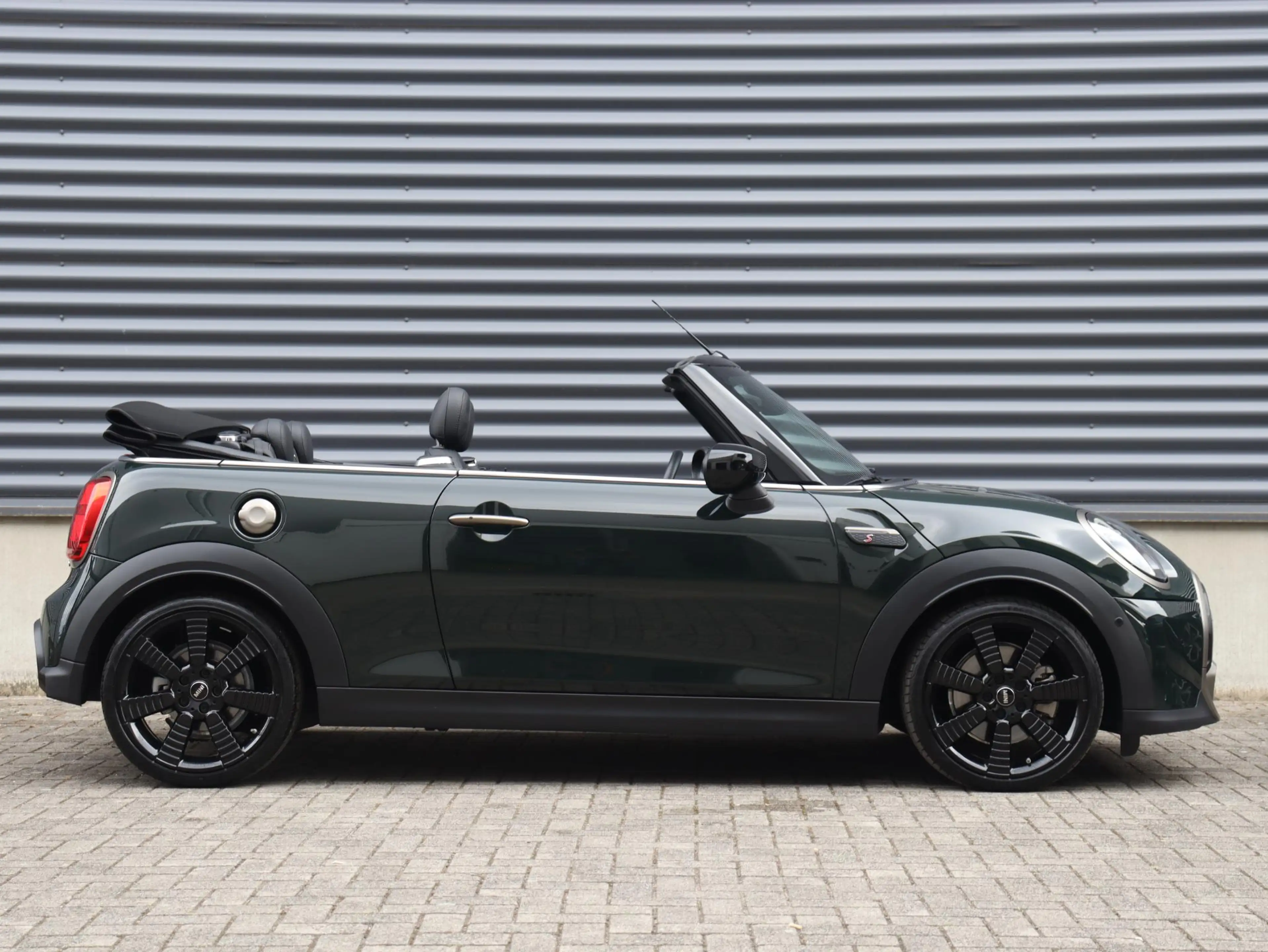 MINI Cooper S Cabrio | Resolute Edition + Camera + Head-Up + Sportstoel — photo 8