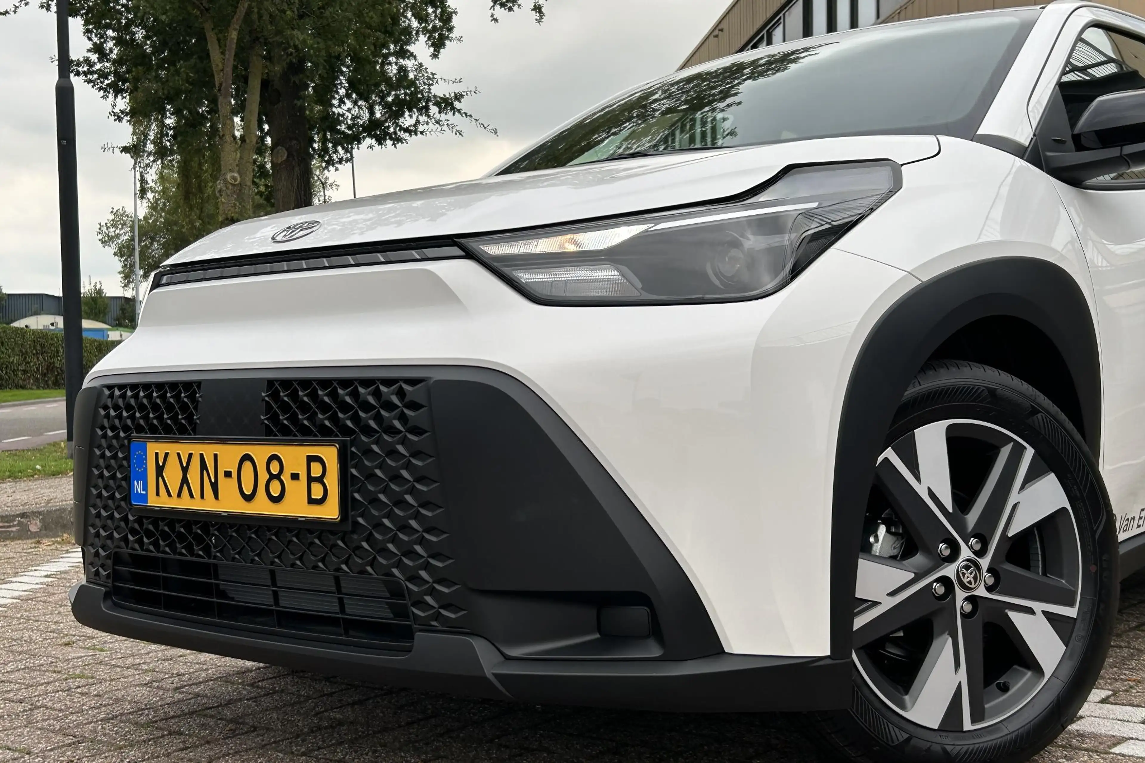 Toyota Aygo X Hybrid 115 play, GO Pack, LM Velgen, Camera, Cruis — photo 11