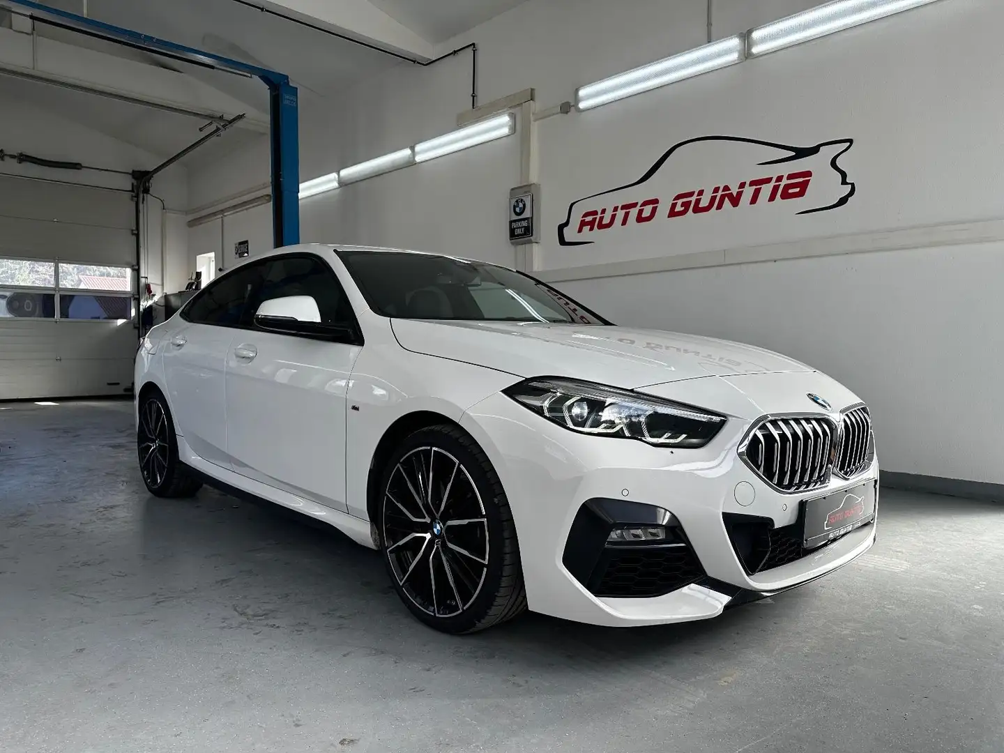 BMW 218 Gran Coupé M Sport*AHK*Hifi*Ambiente* Weiß - 1