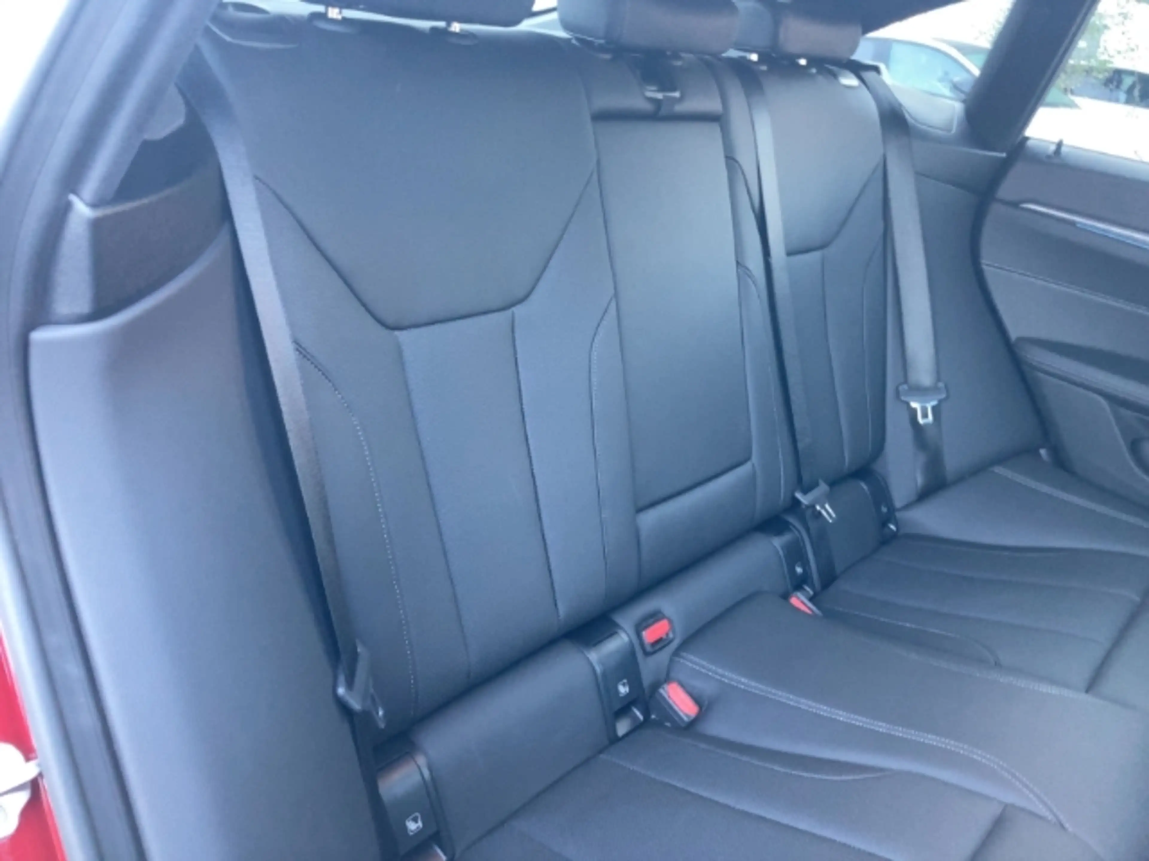 BMW i4 M60 xDrive Sportpaket HUD AD AHK-klappbar Navi Dig — photo 7