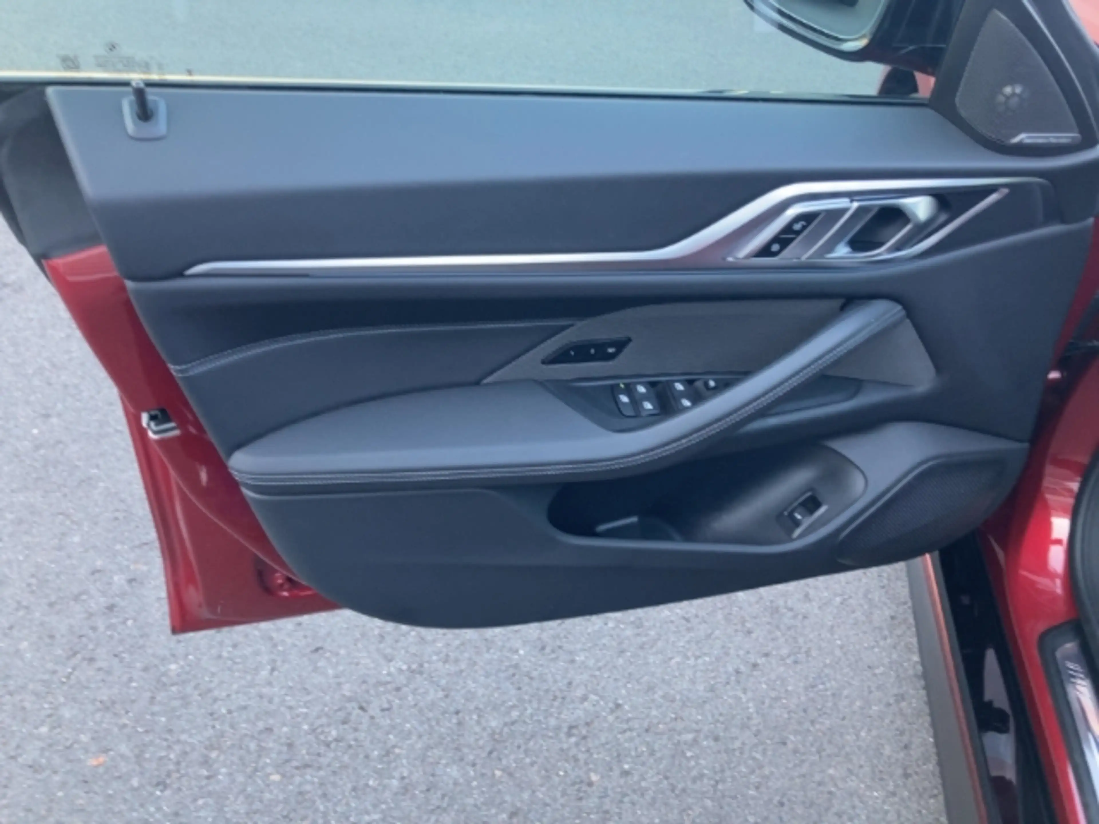 BMW i4 M60 xDrive Sportpaket HUD AD AHK-klappbar Navi Dig — photo 12