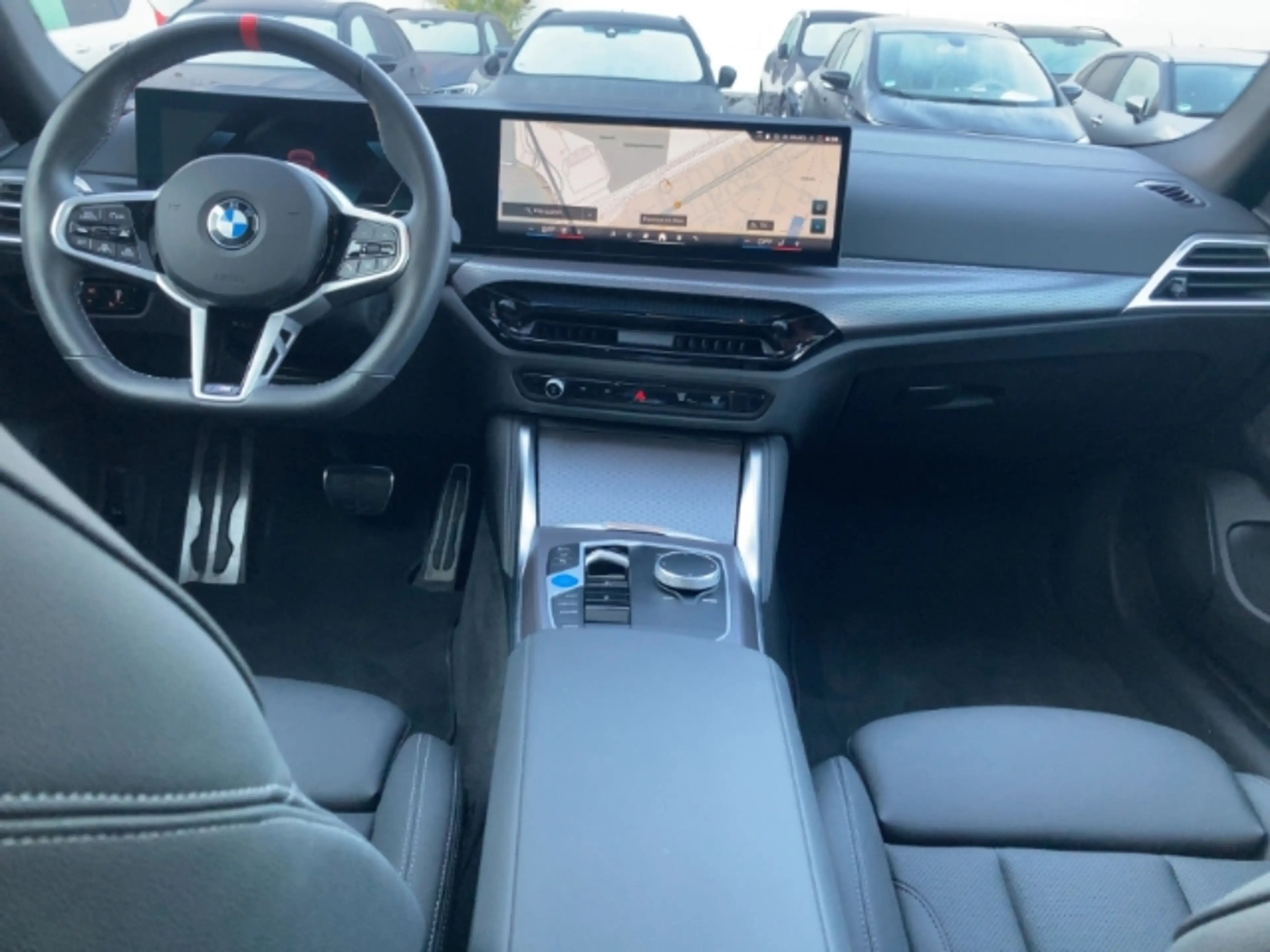 BMW i4 M60 xDrive Sportpaket HUD AD AHK-klappbar Navi Dig — photo 8