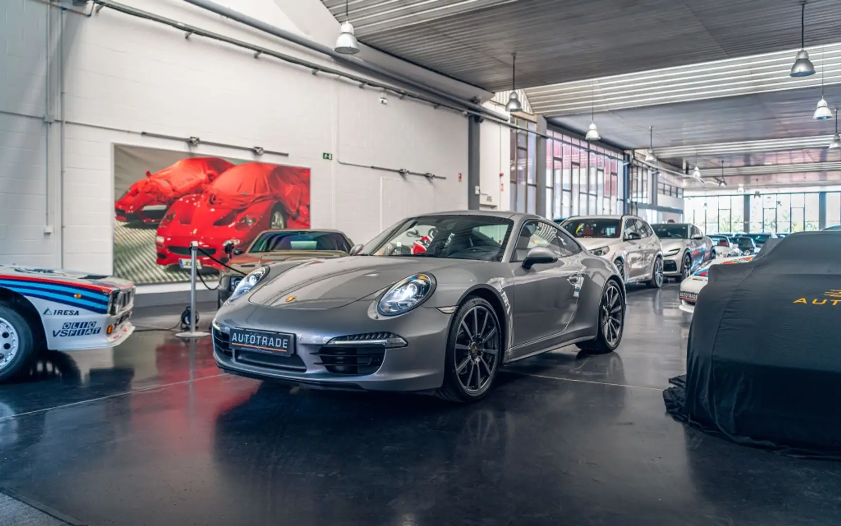 Porsche 991 Carrera 4 Coupé PDK Plateado - 1