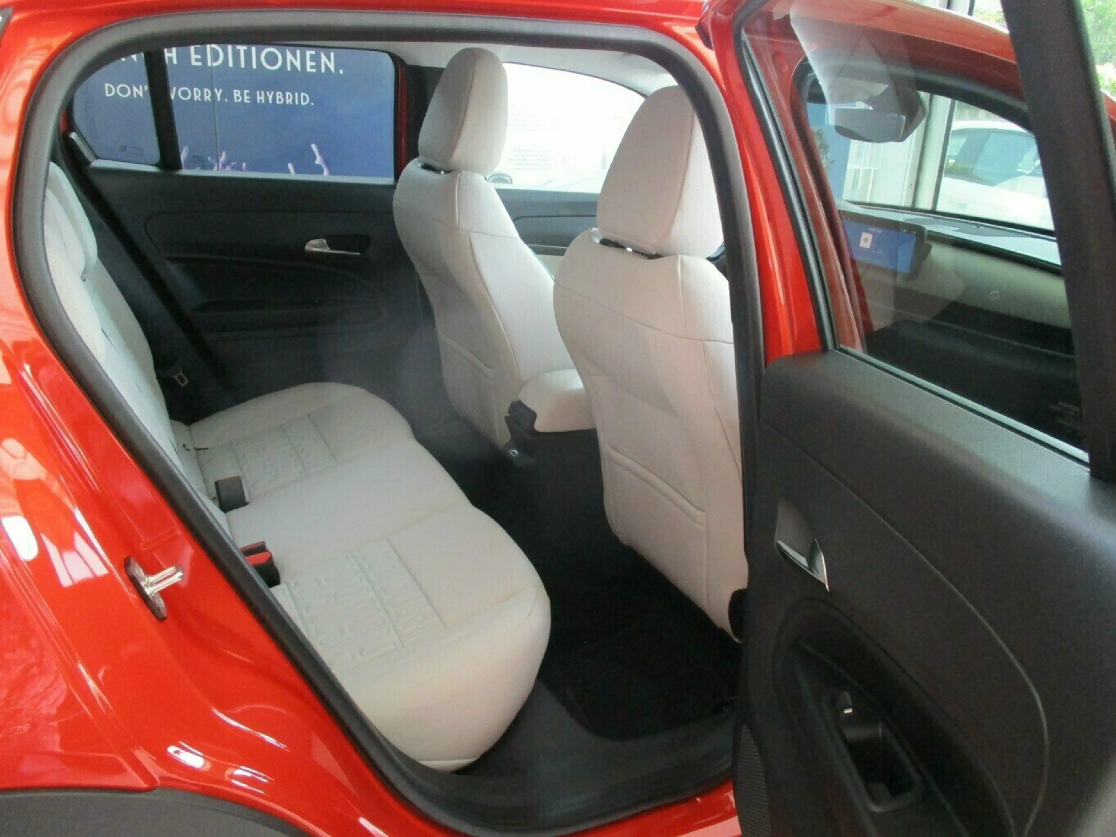 Fiat 600e La Prima — photo 7