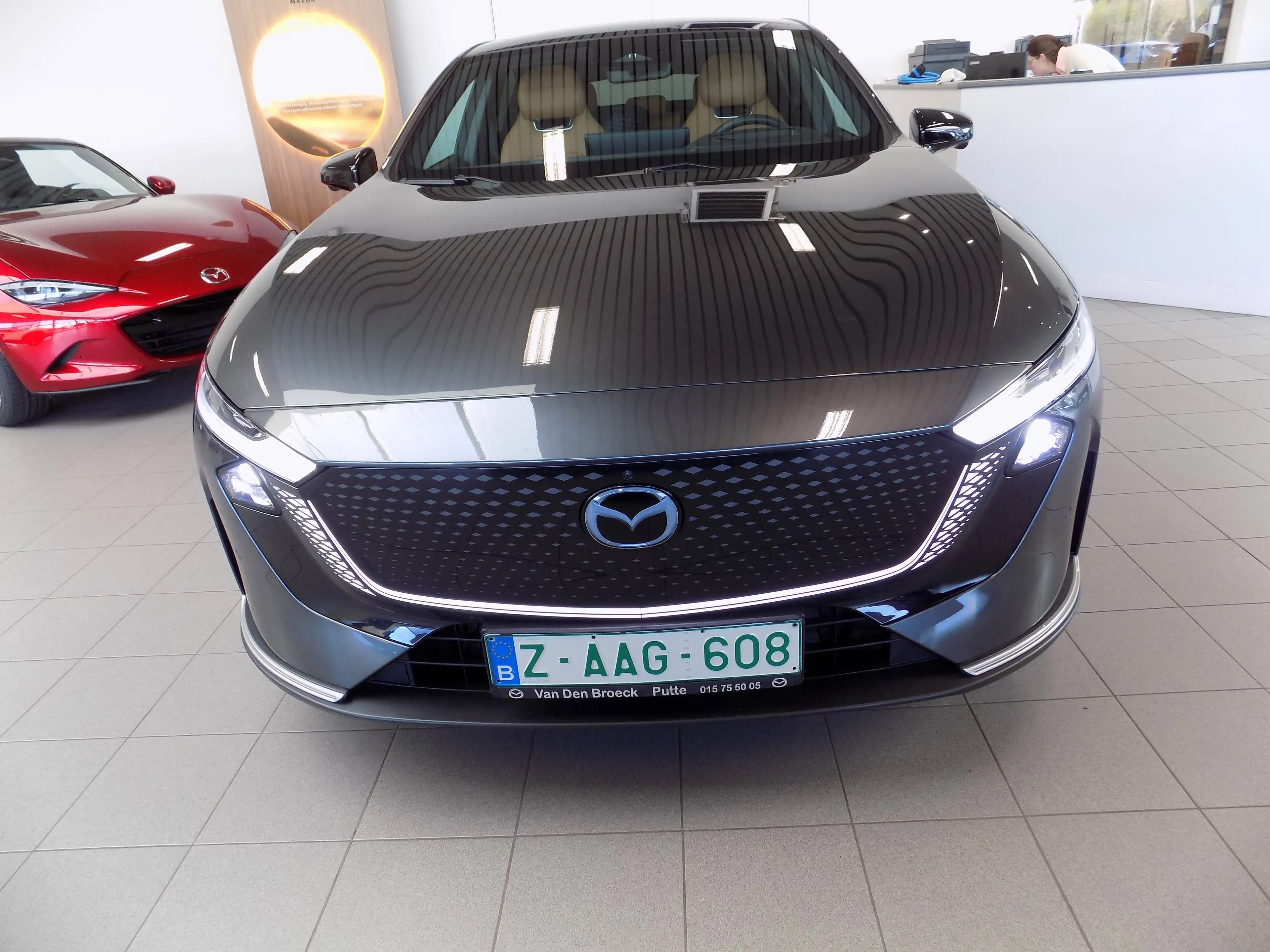 Mazda 6e 68.8 kWh Takumi Plus DEMO! — photo 12