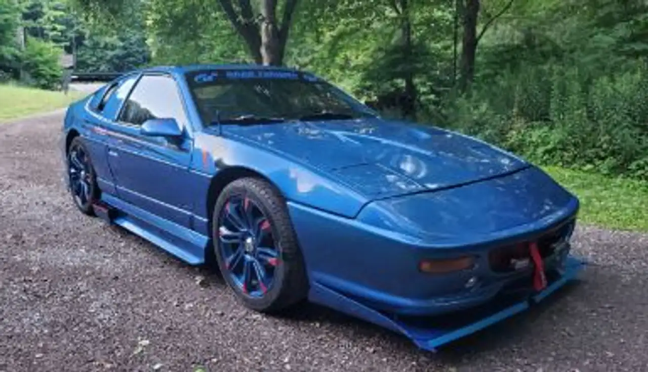 Pontiac Fiero снимка Pontiac Fiero