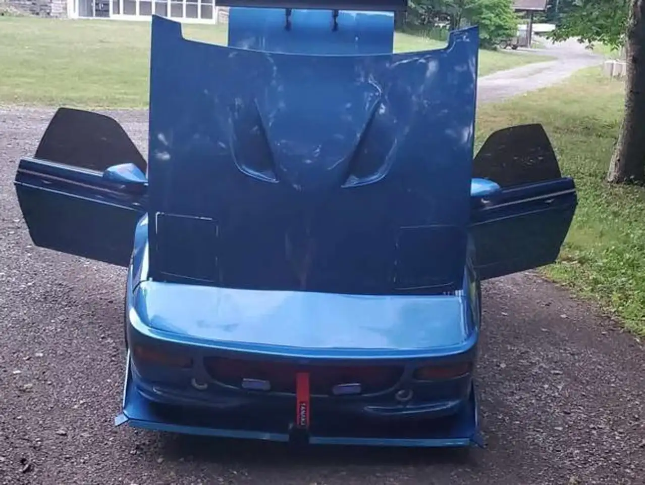 Pontiac Fiero снимка Pontiac Fiero
